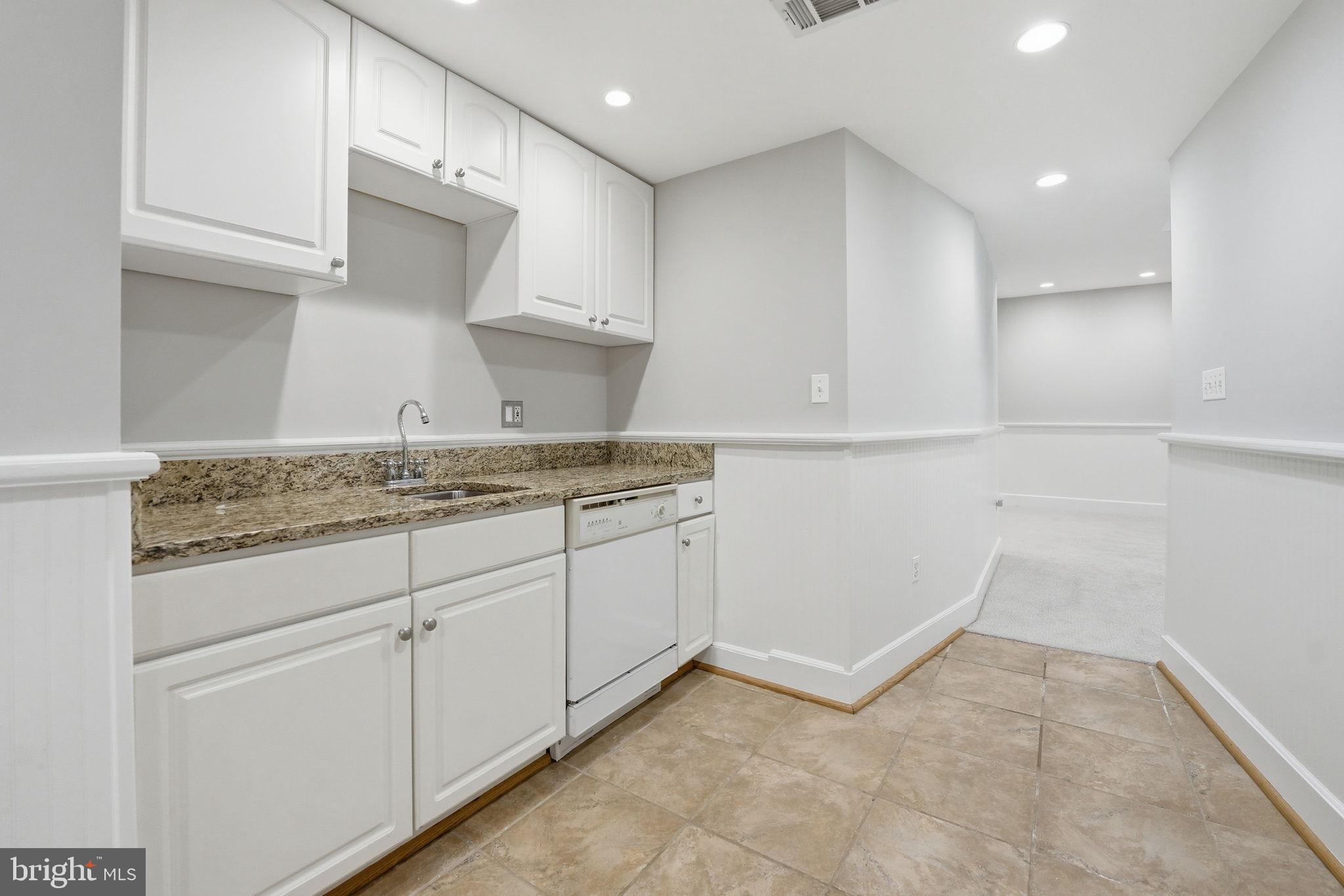 MCLEAN HUNDRED - Residential