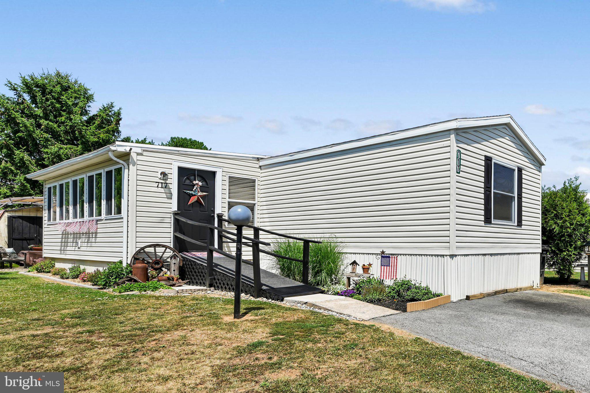 PALM CITY PARK - Residential