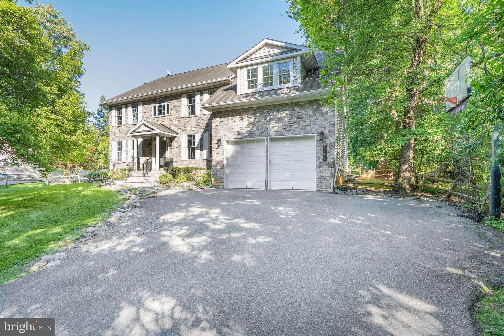 DARNESTOWN OUTSIDE - Residential