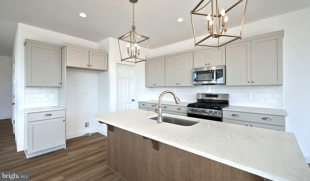 WRIGHT'S LANDING - Residential