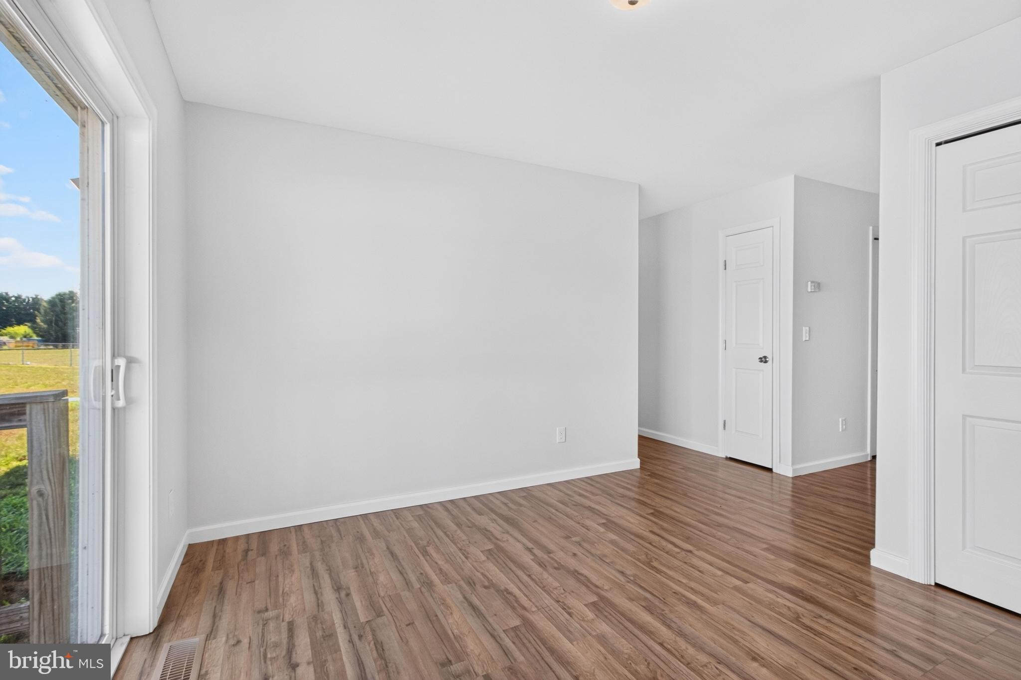 CEDAR CREEK LANDING - Residential