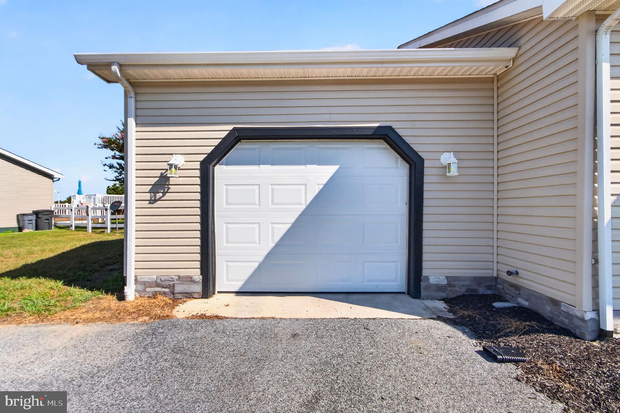 CEDAR CREEK LANDING - Residential