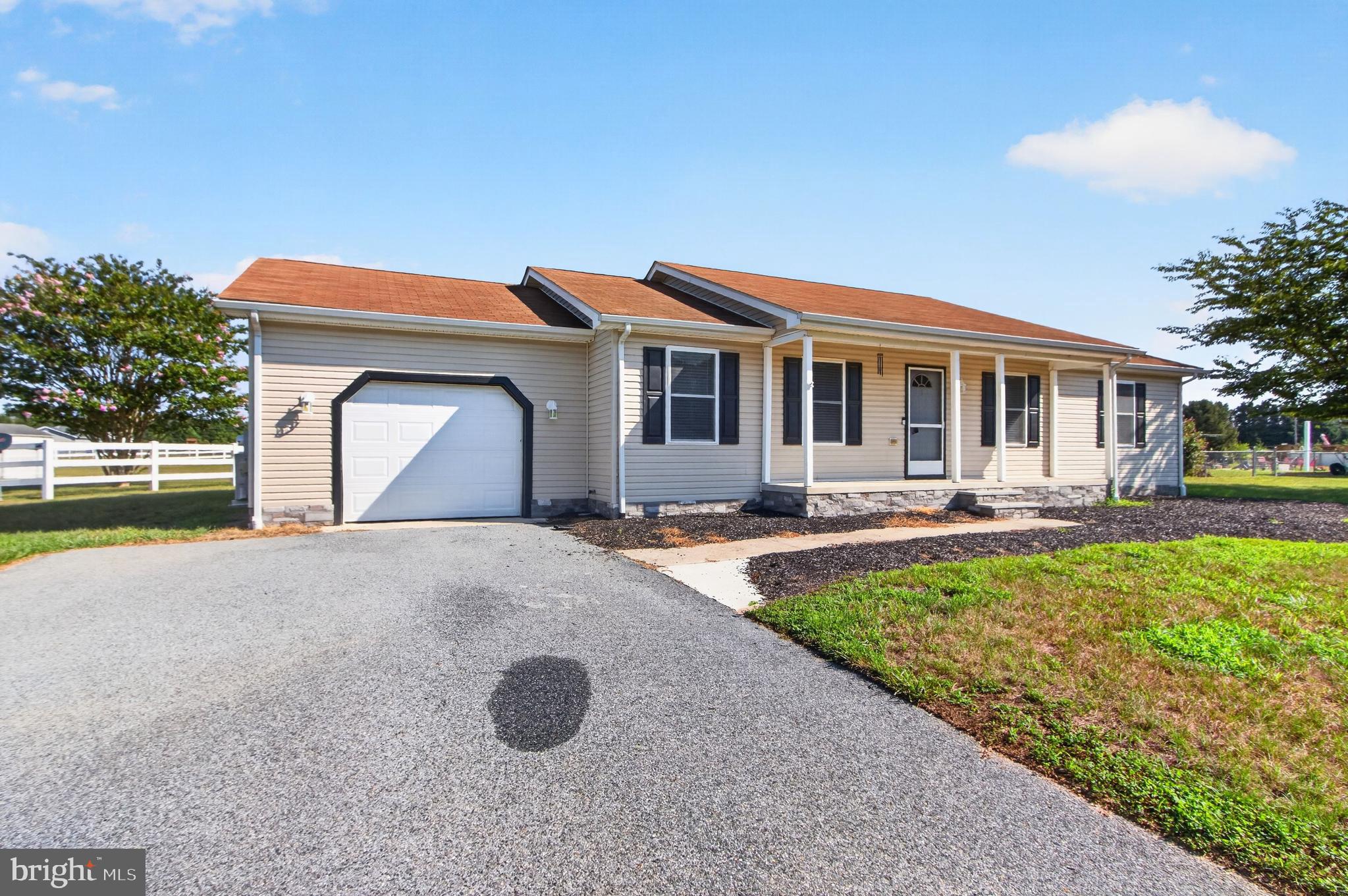 CEDAR CREEK LANDING - Residential