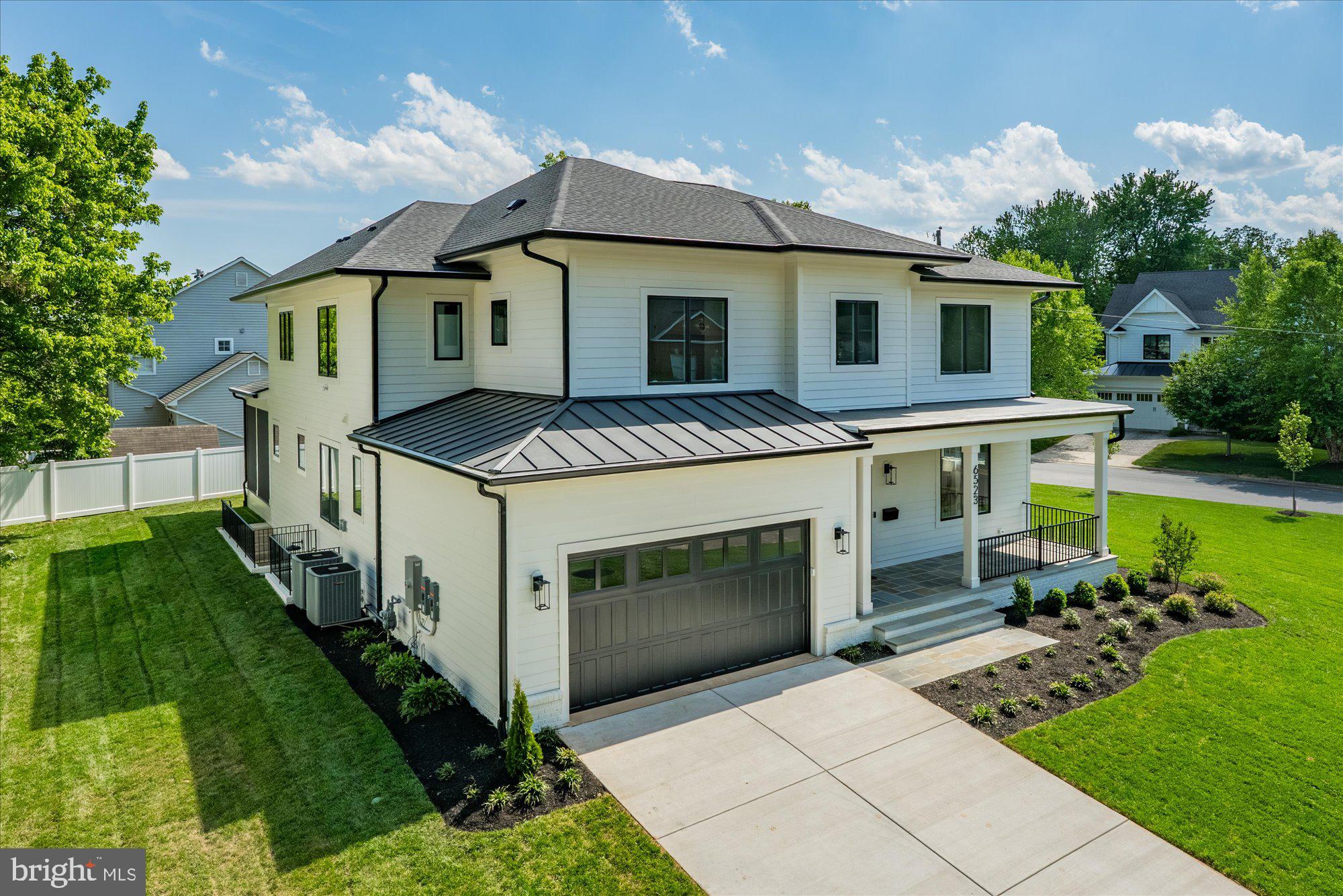 CHURCHILL - Residential