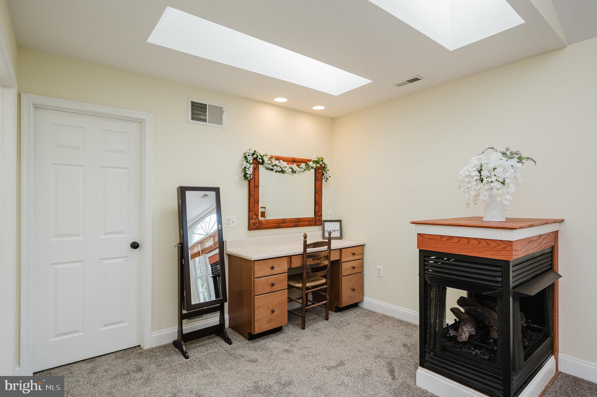 LINTHICUM - Residential