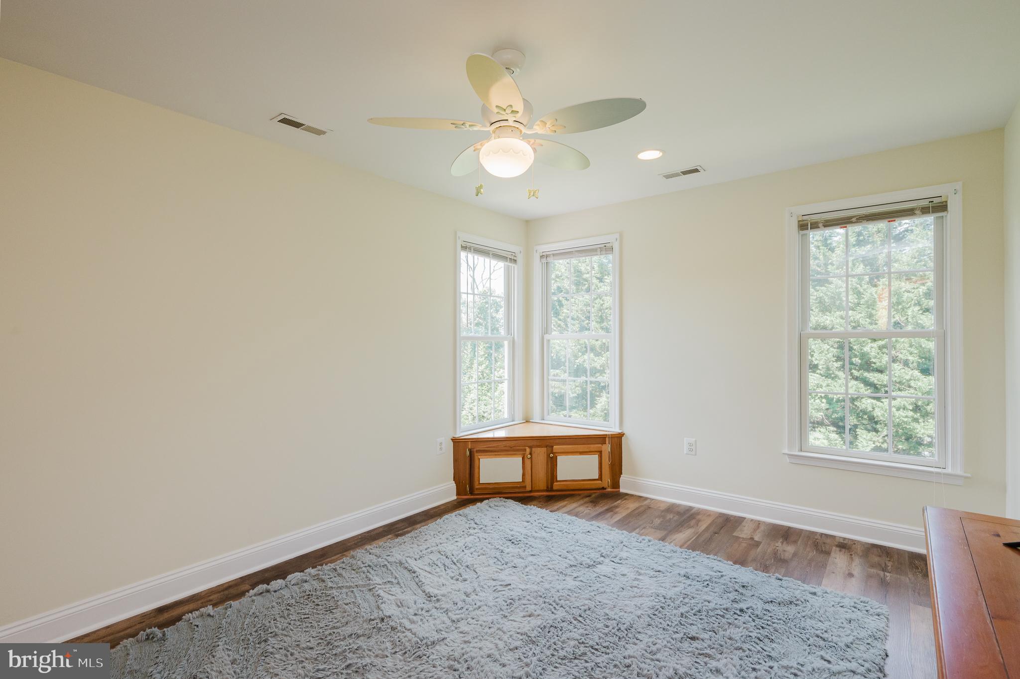LINTHICUM - Residential