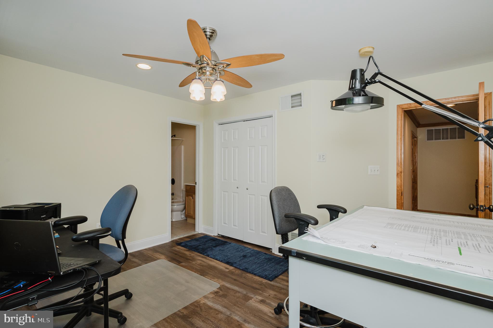 LINTHICUM - Residential