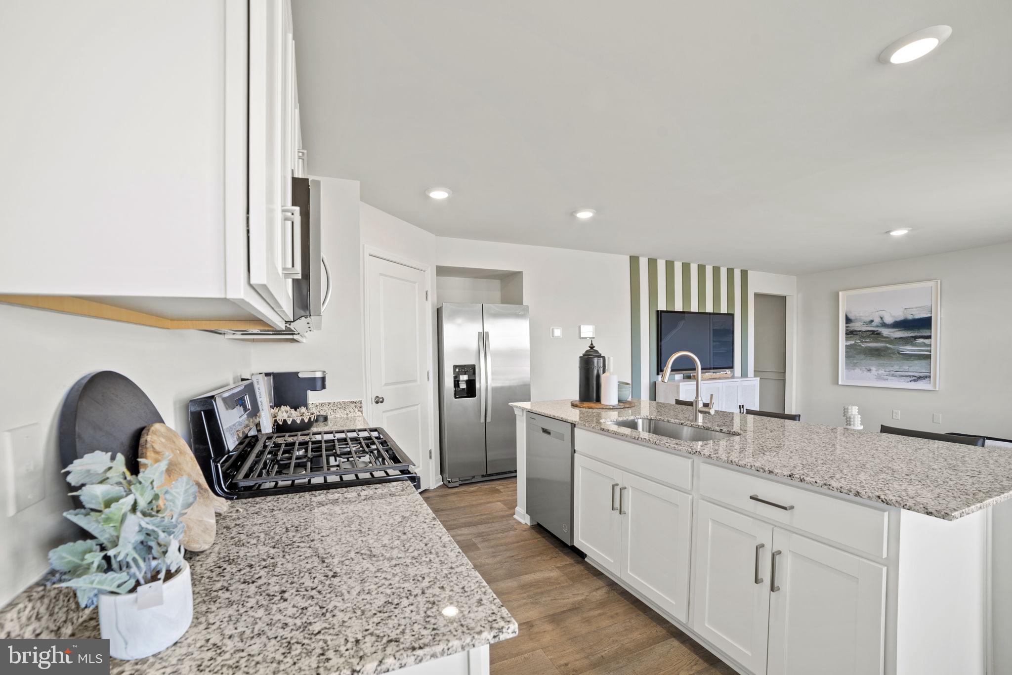 RETREAT AT WINDING CREEK - Residential