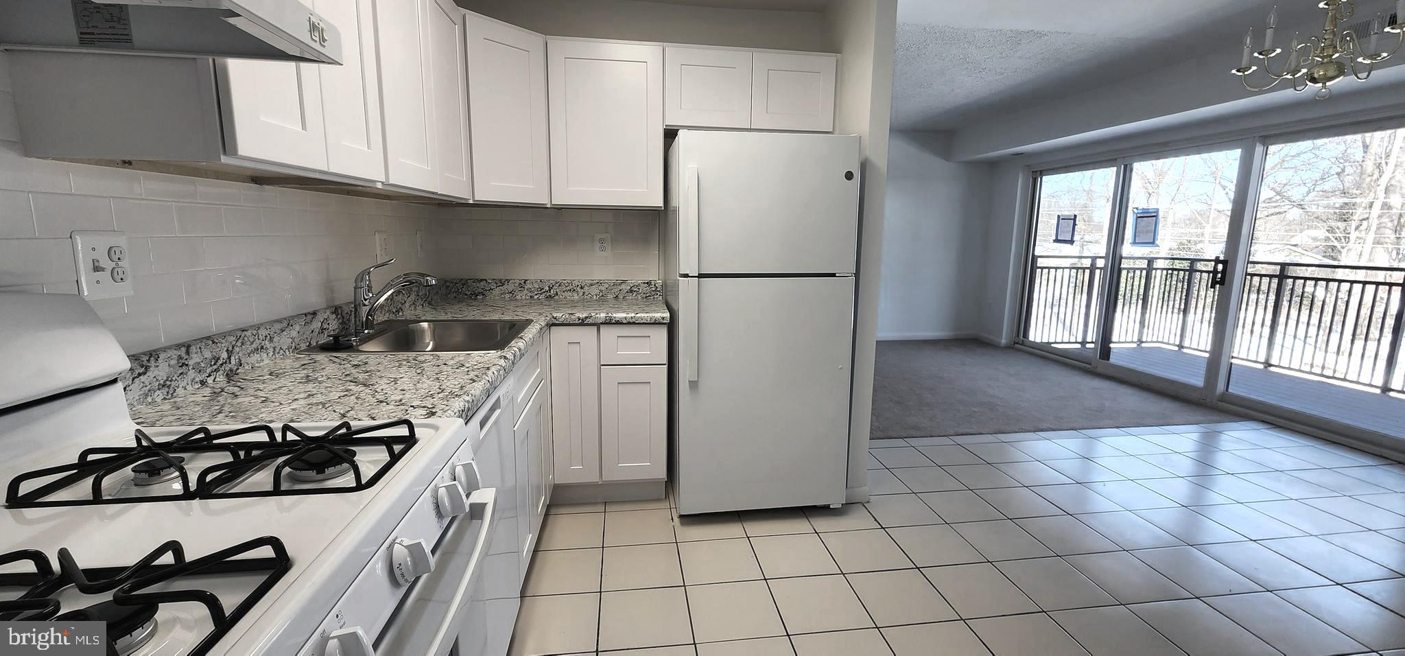 TIMBERLANE VILLAGE GARDEN CONDOMINIUMS - Residential