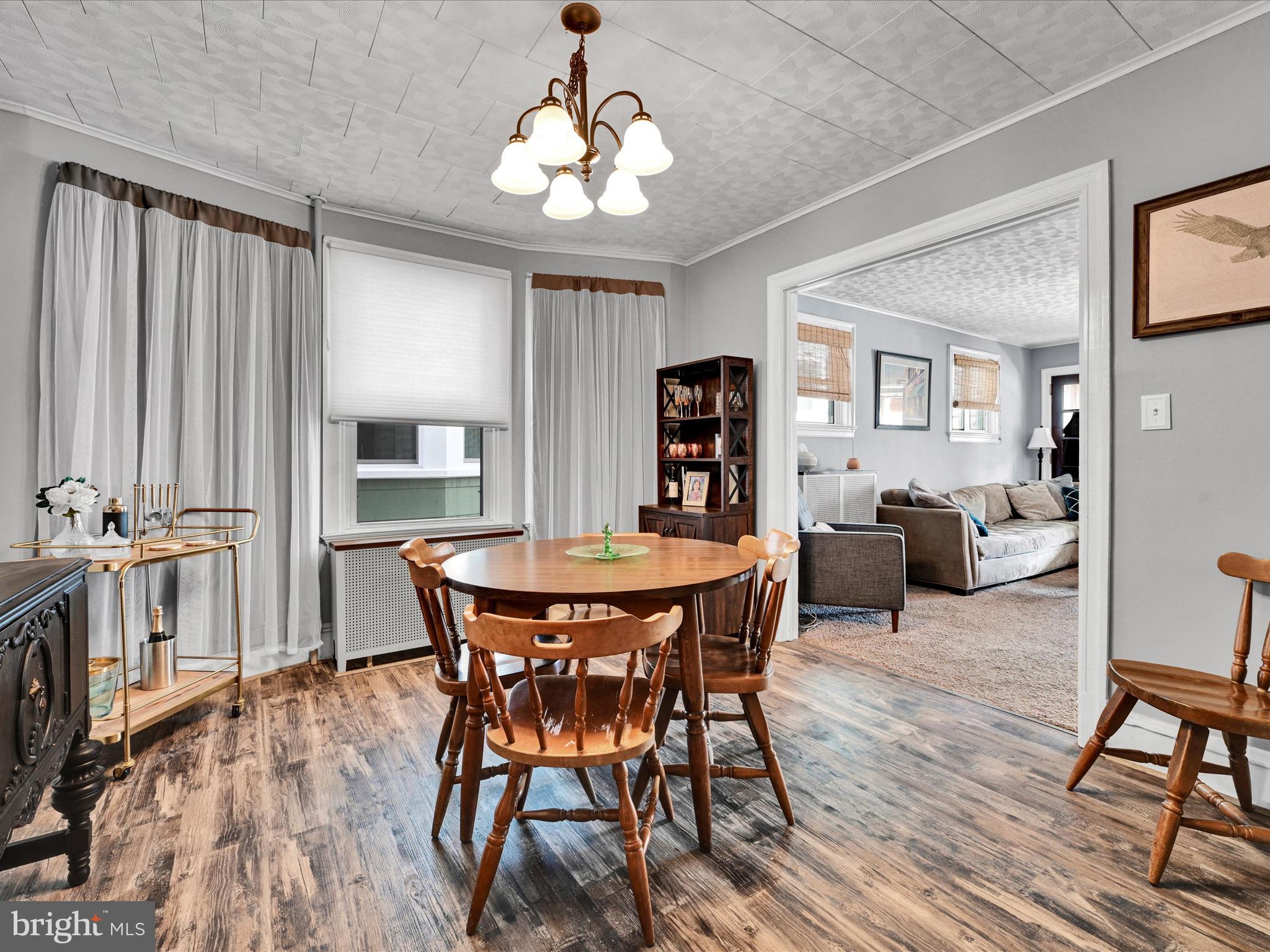 YORKVILLE - Residential