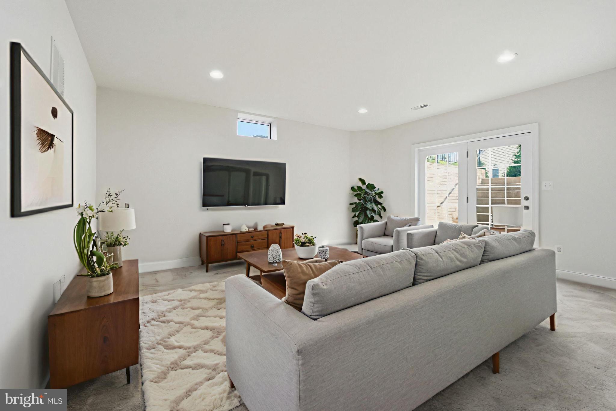 DOMINION VALLEY COUNTRY CLUB - Residential