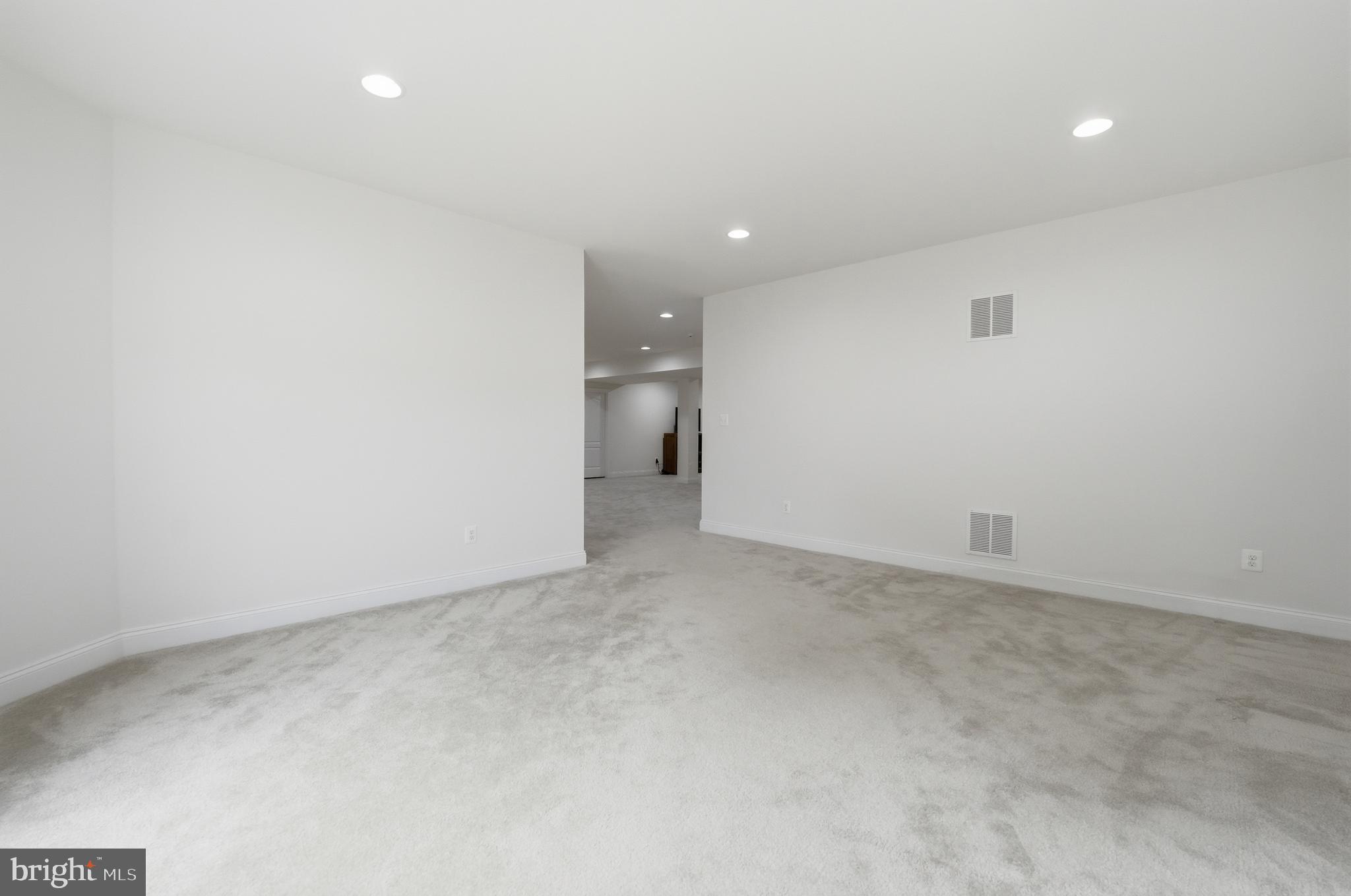 DOMINION VALLEY COUNTRY CLUB - Residential