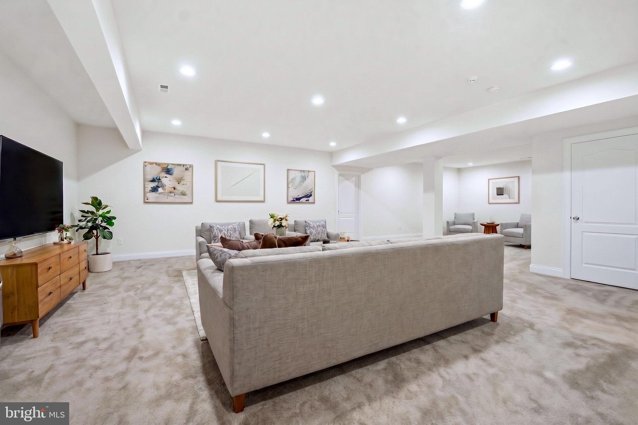 DOMINION VALLEY COUNTRY CLUB - Residential