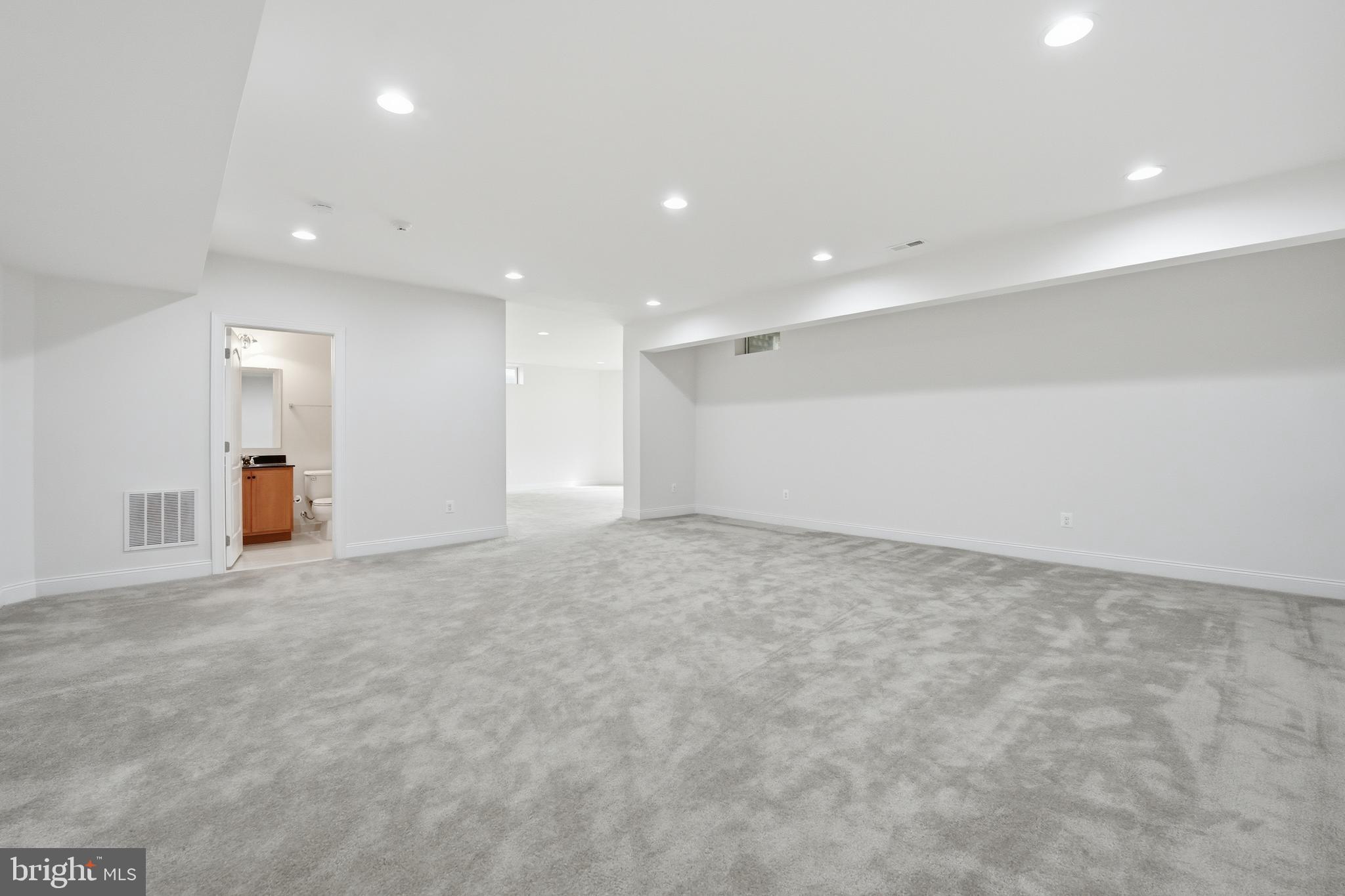 DOMINION VALLEY COUNTRY CLUB - Residential