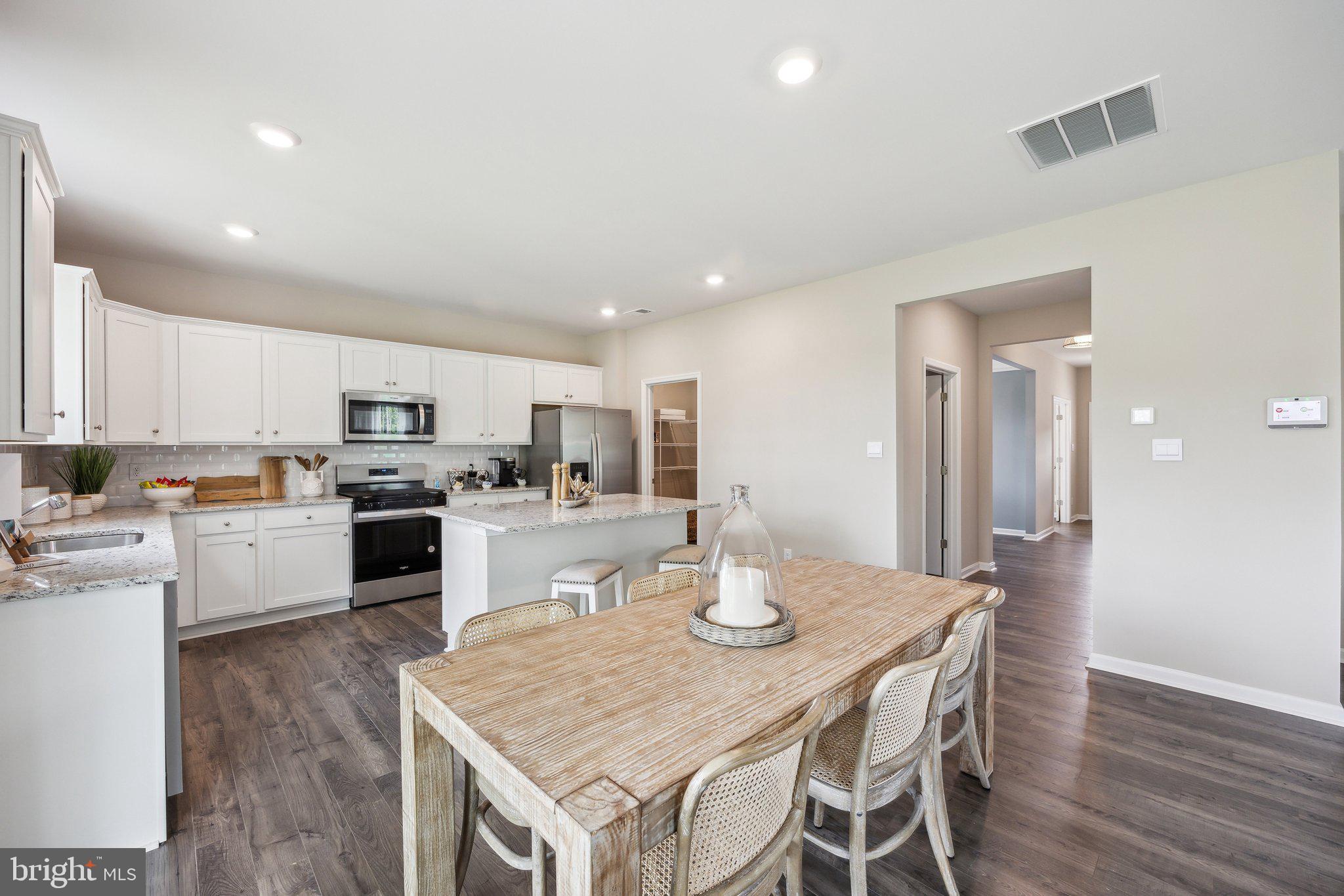 LADYSMITH VILLAGE - Residential