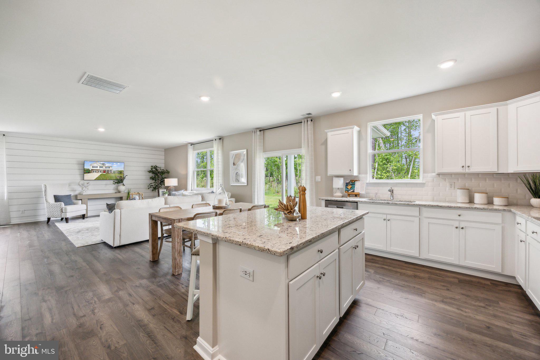 LADYSMITH VILLAGE - Residential