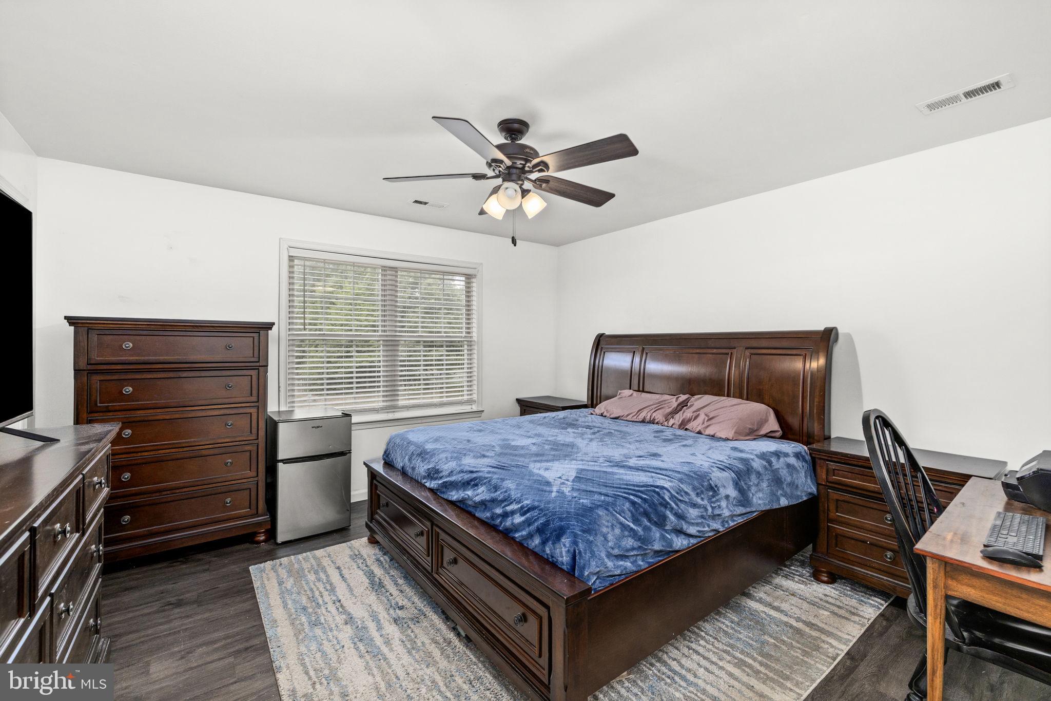 SOUTH OAKS - Residential