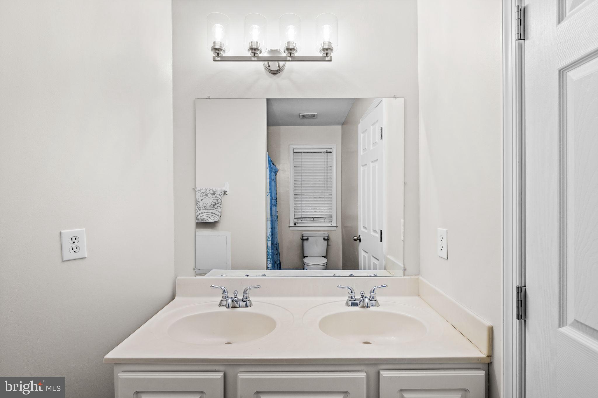 SOUTH OAKS - Residential