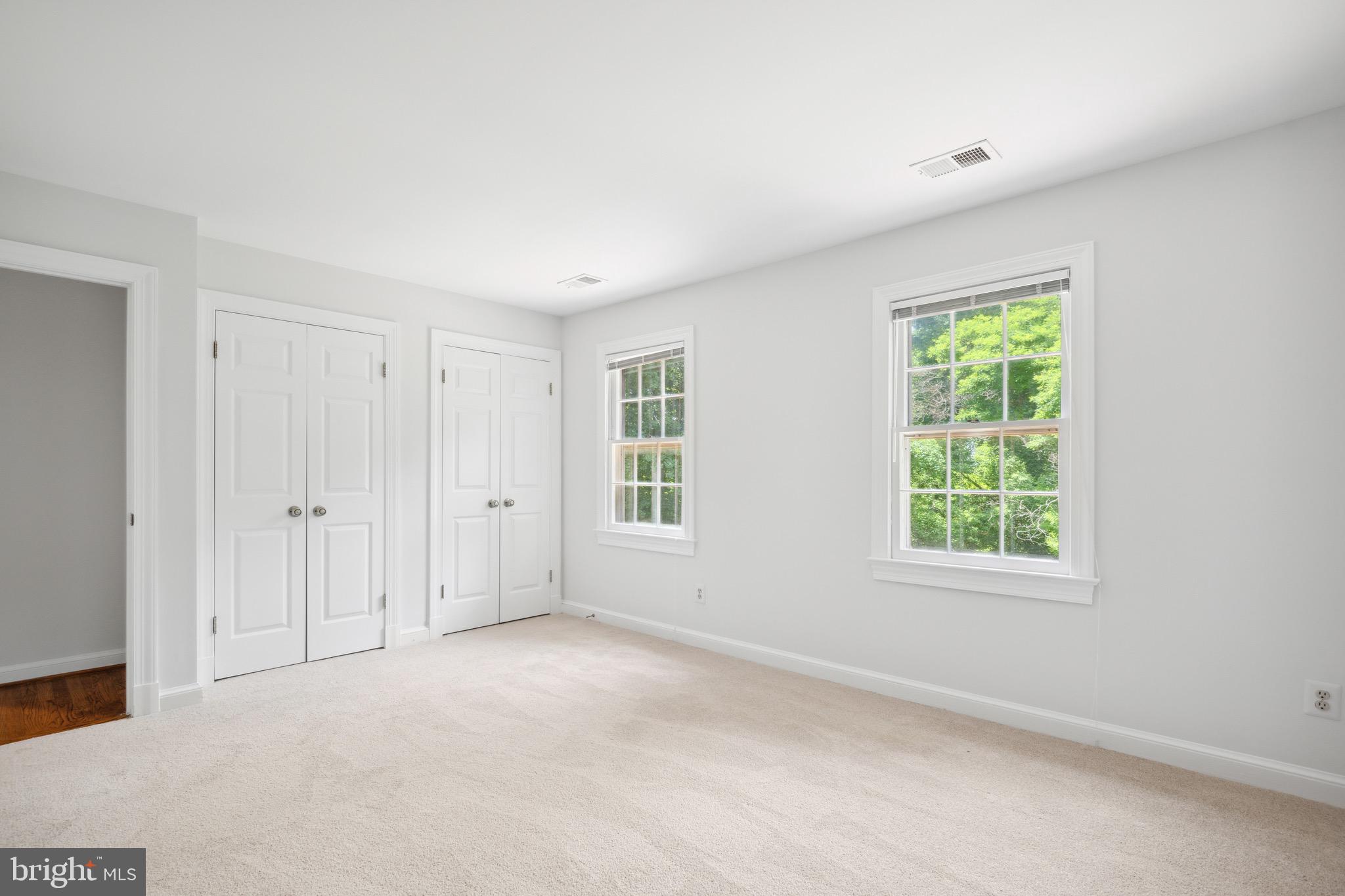 RIVERS EDGE - Residential