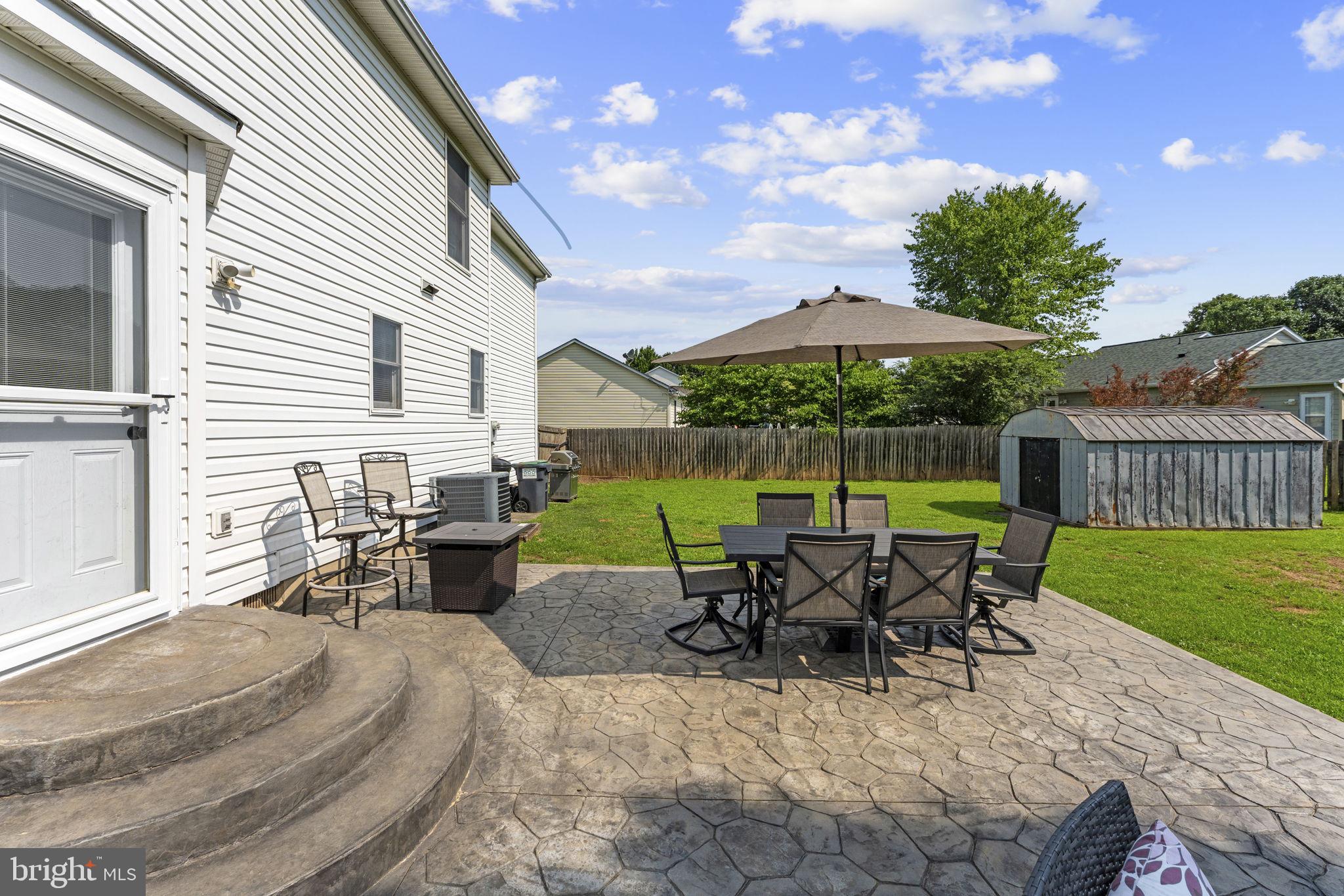 MEADFIELD - Residential