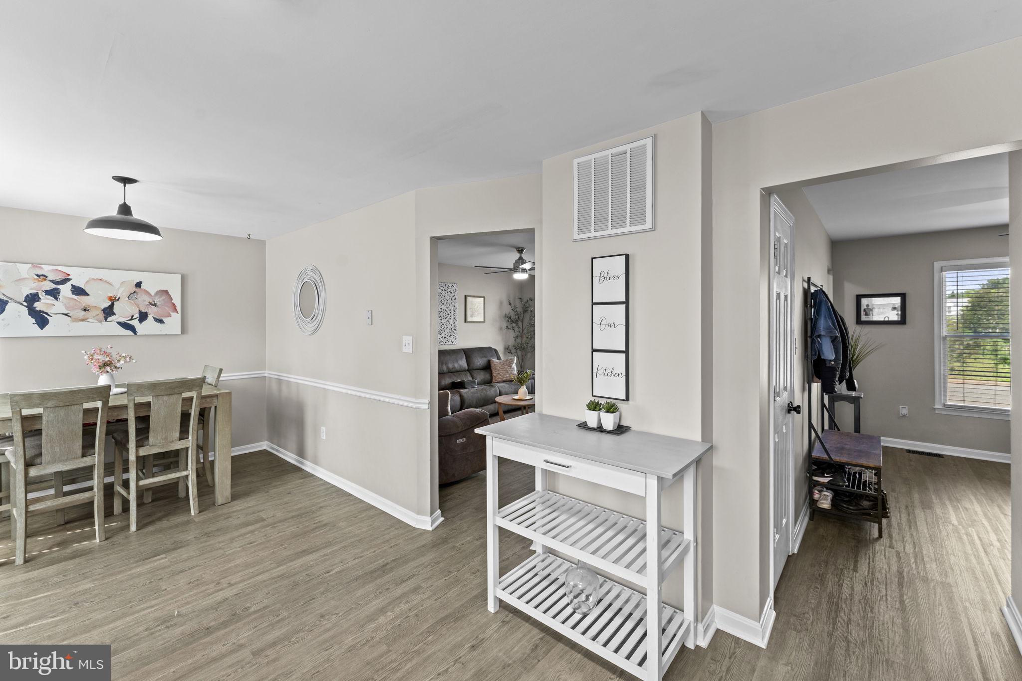 MEADFIELD - Residential