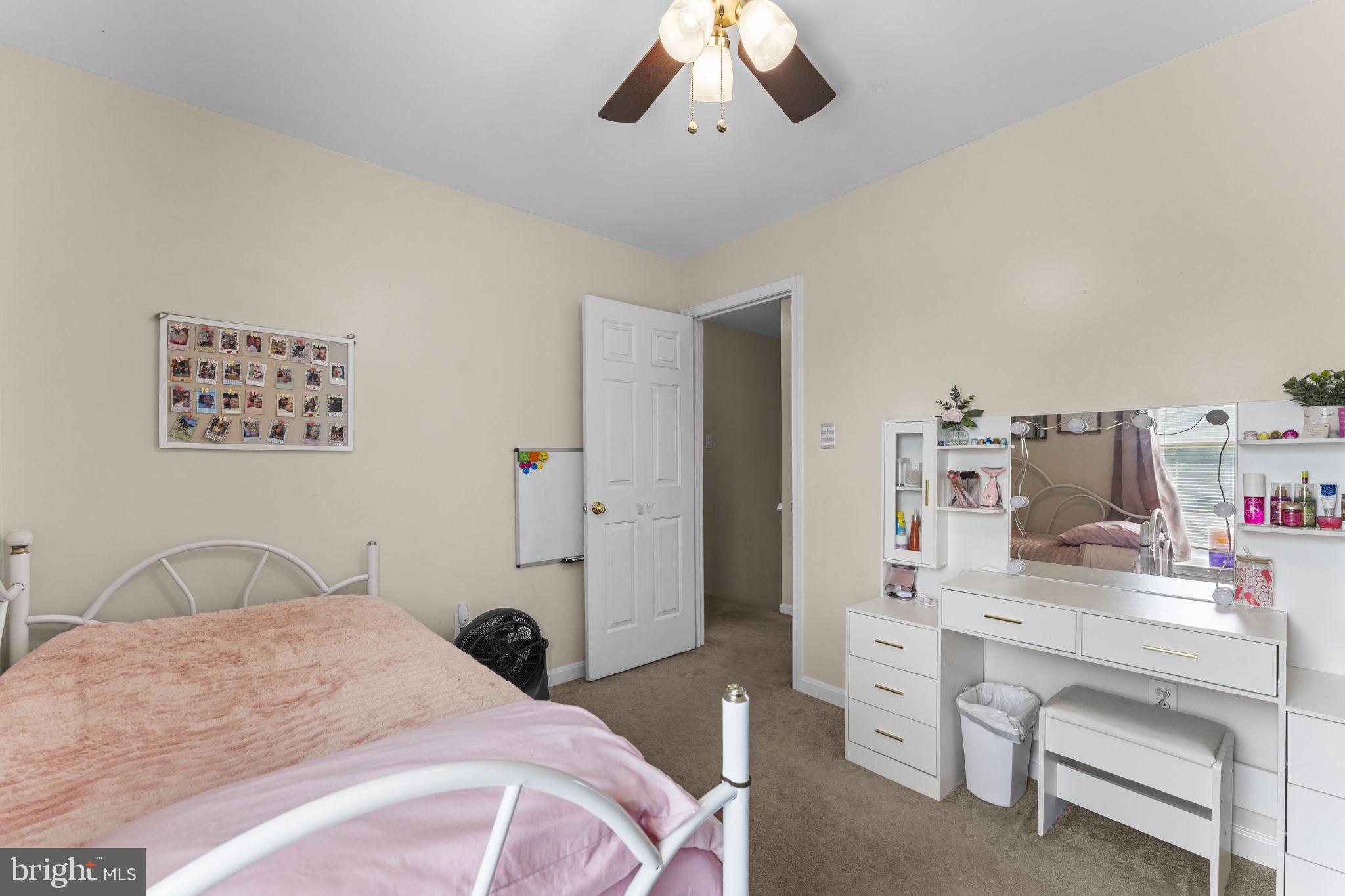 MEADFIELD - Residential