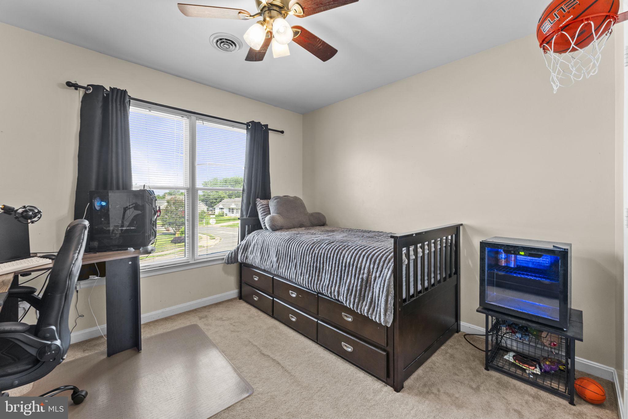 MEADFIELD - Residential