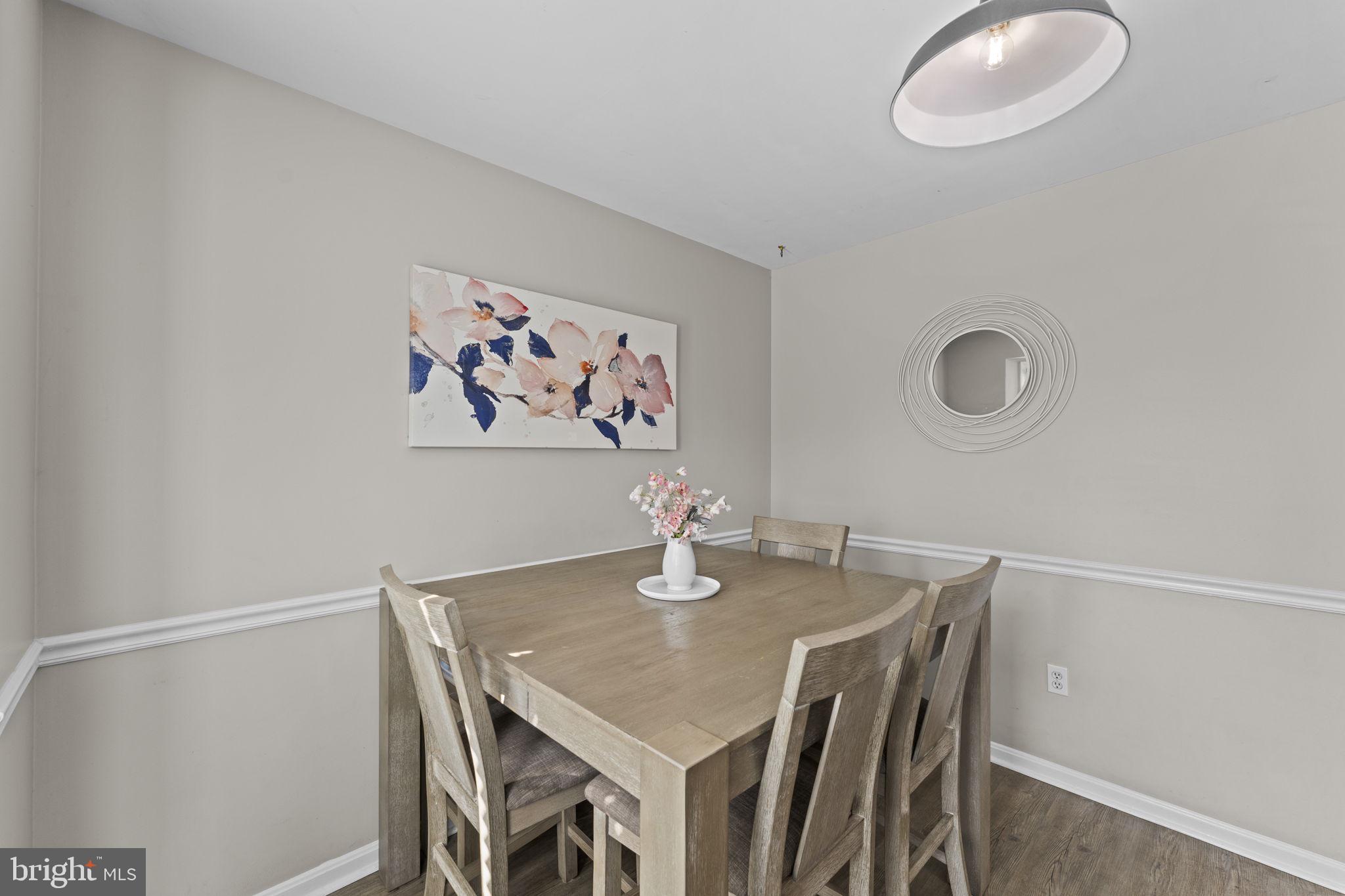 MEADFIELD - Residential