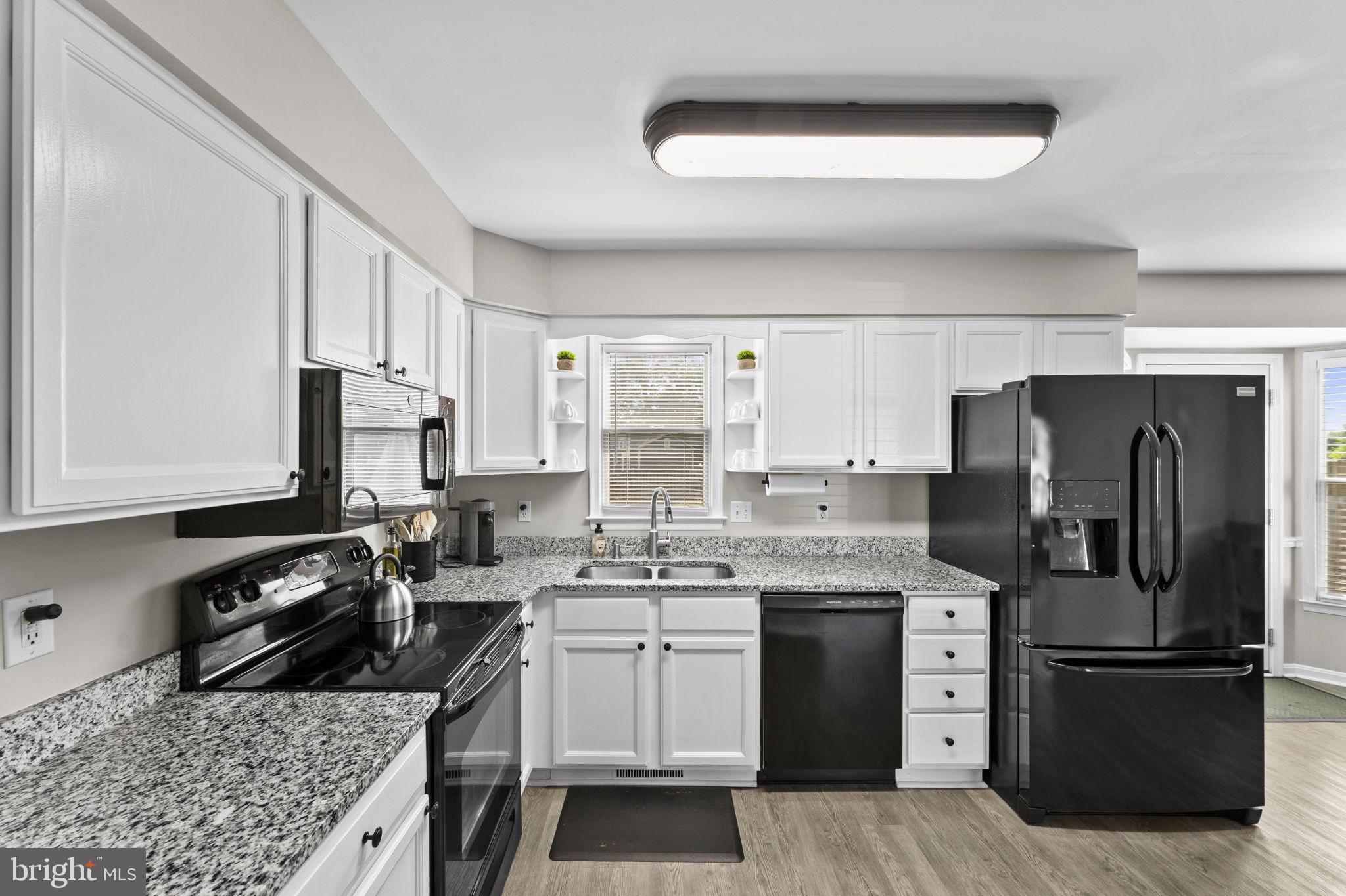 MEADFIELD - Residential