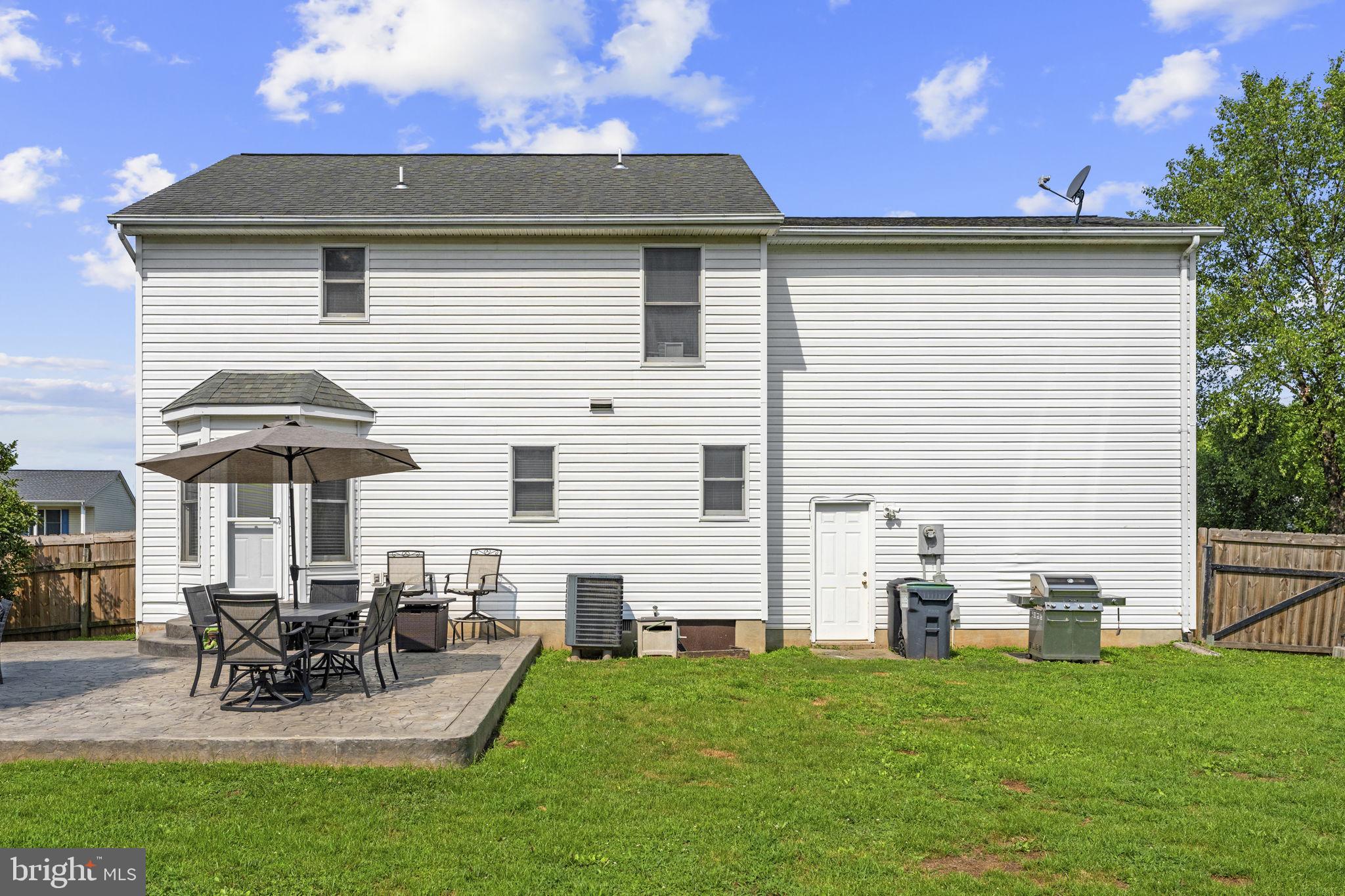 MEADFIELD - Residential