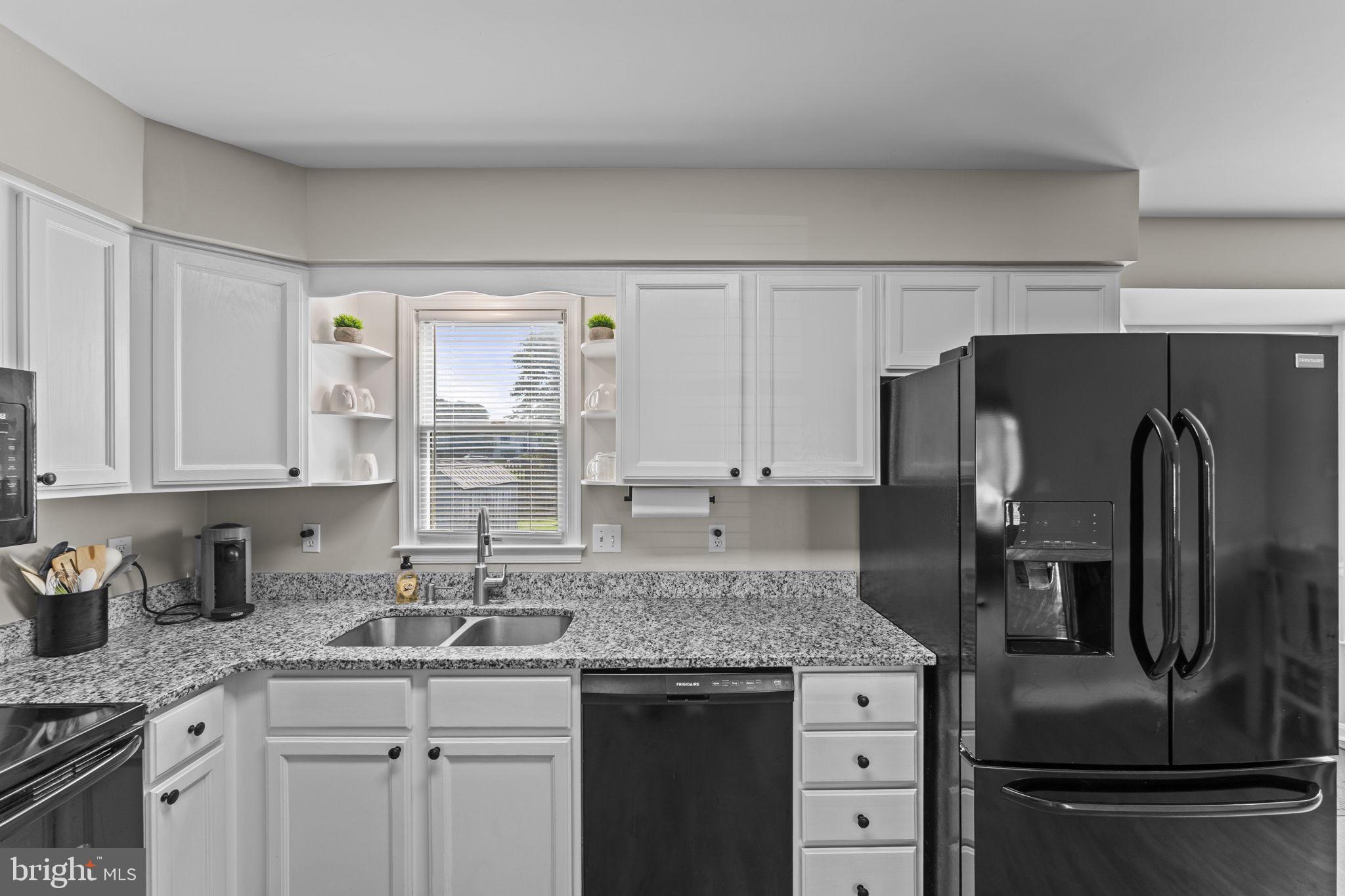 MEADFIELD - Residential