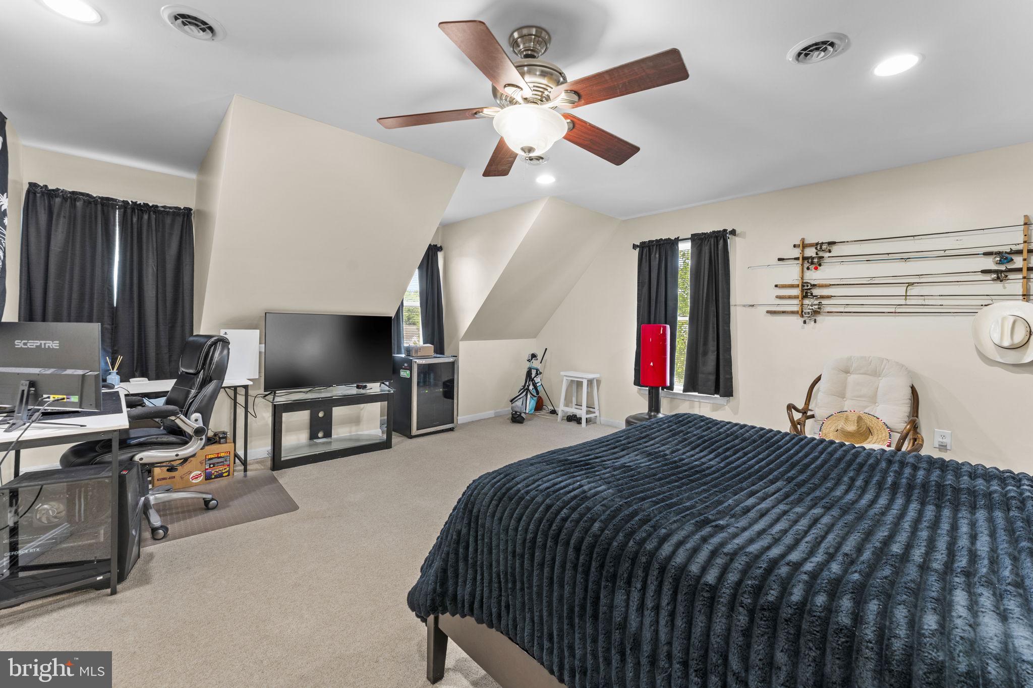 MEADFIELD - Residential