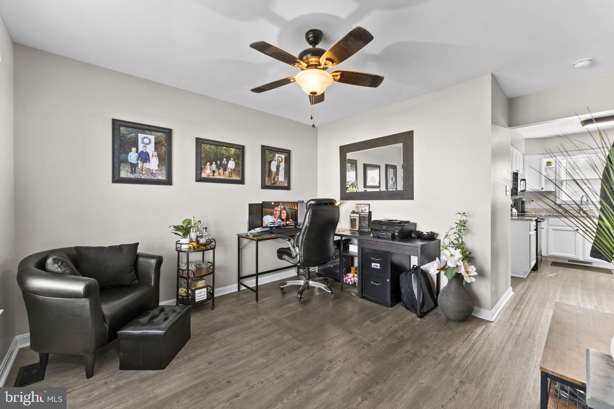 MEADFIELD - Residential