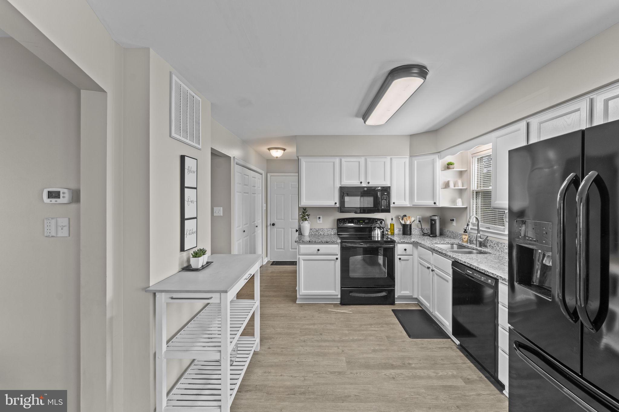 MEADFIELD - Residential