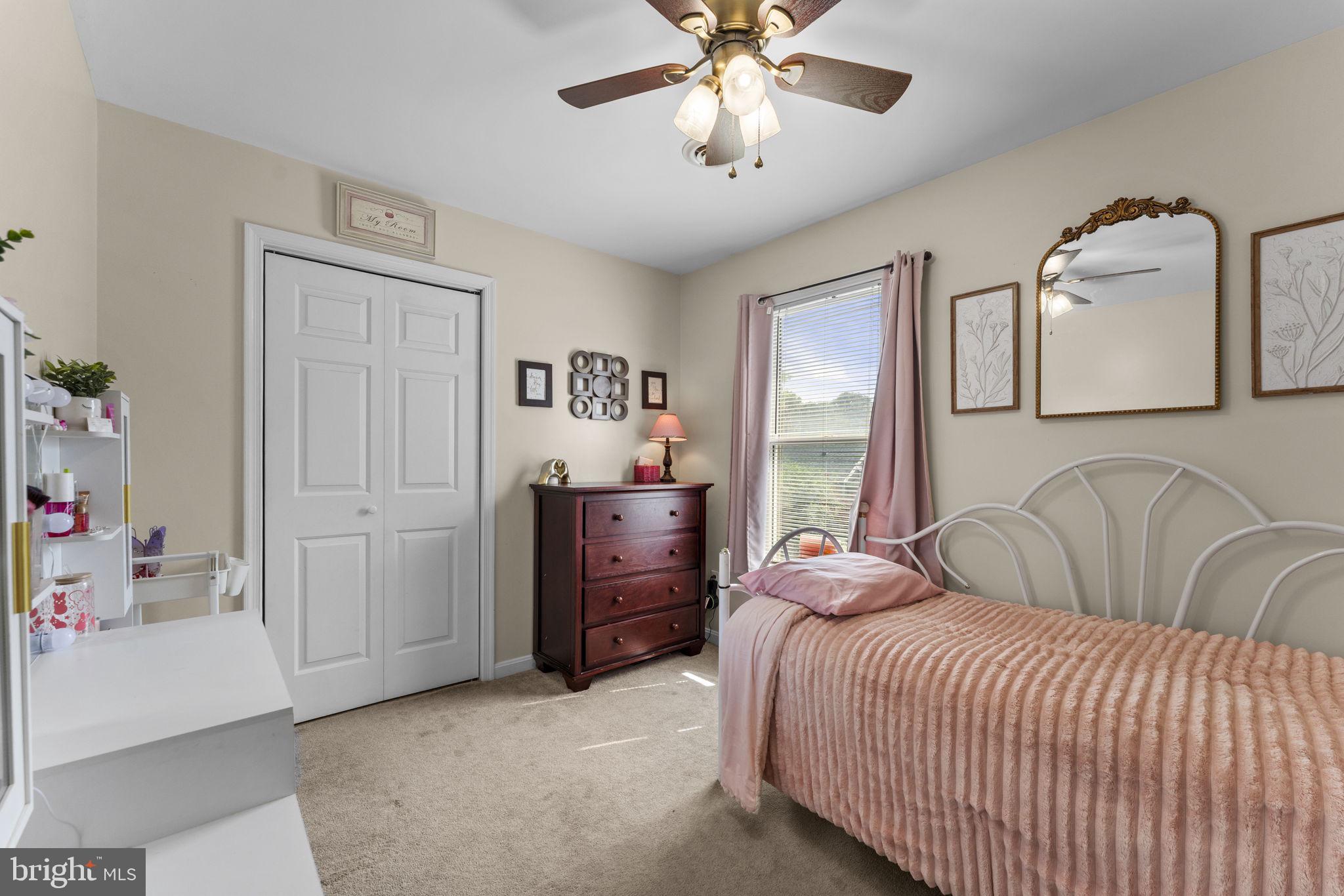 MEADFIELD - Residential