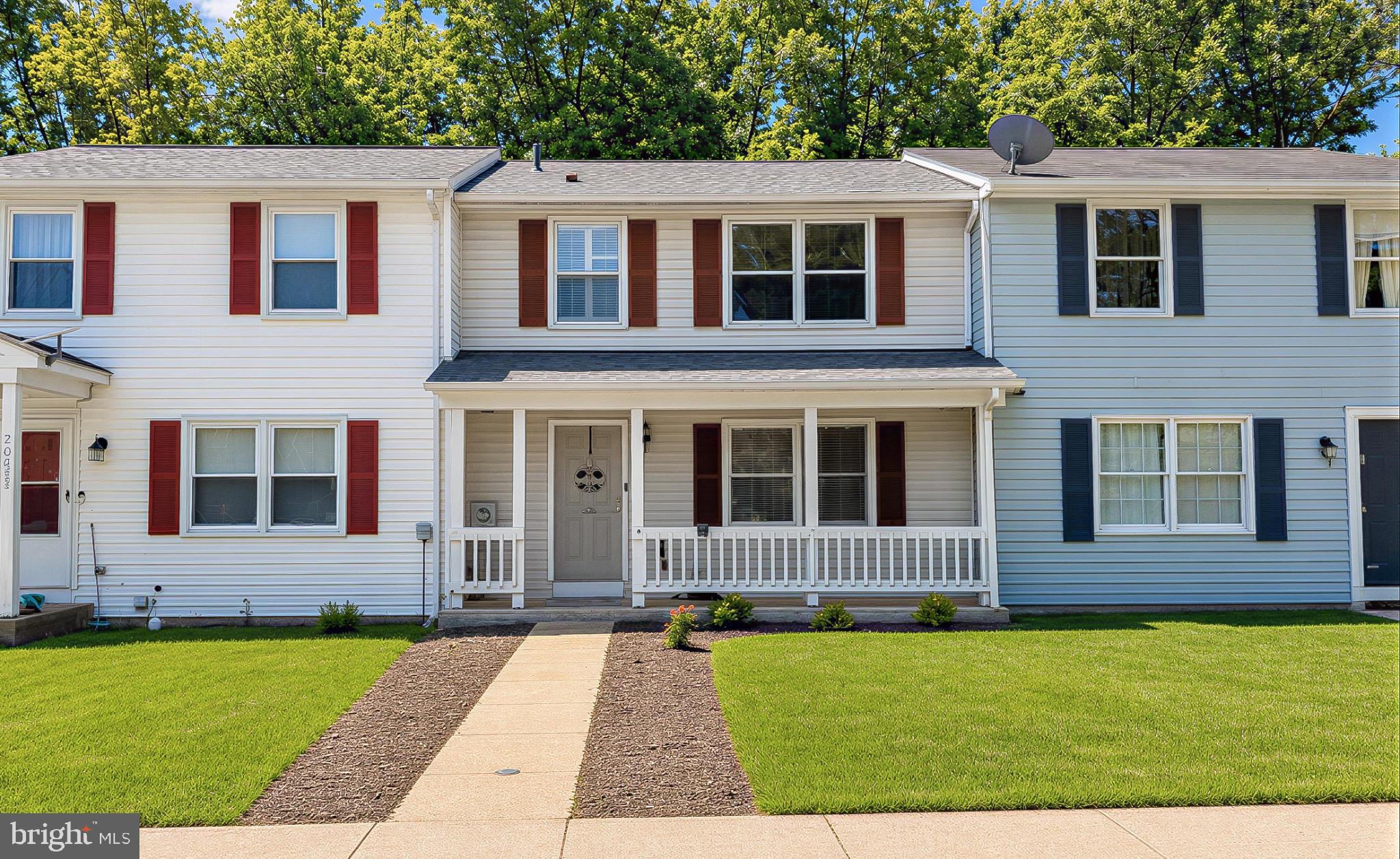 HUNTING QUARTERS - Residential
