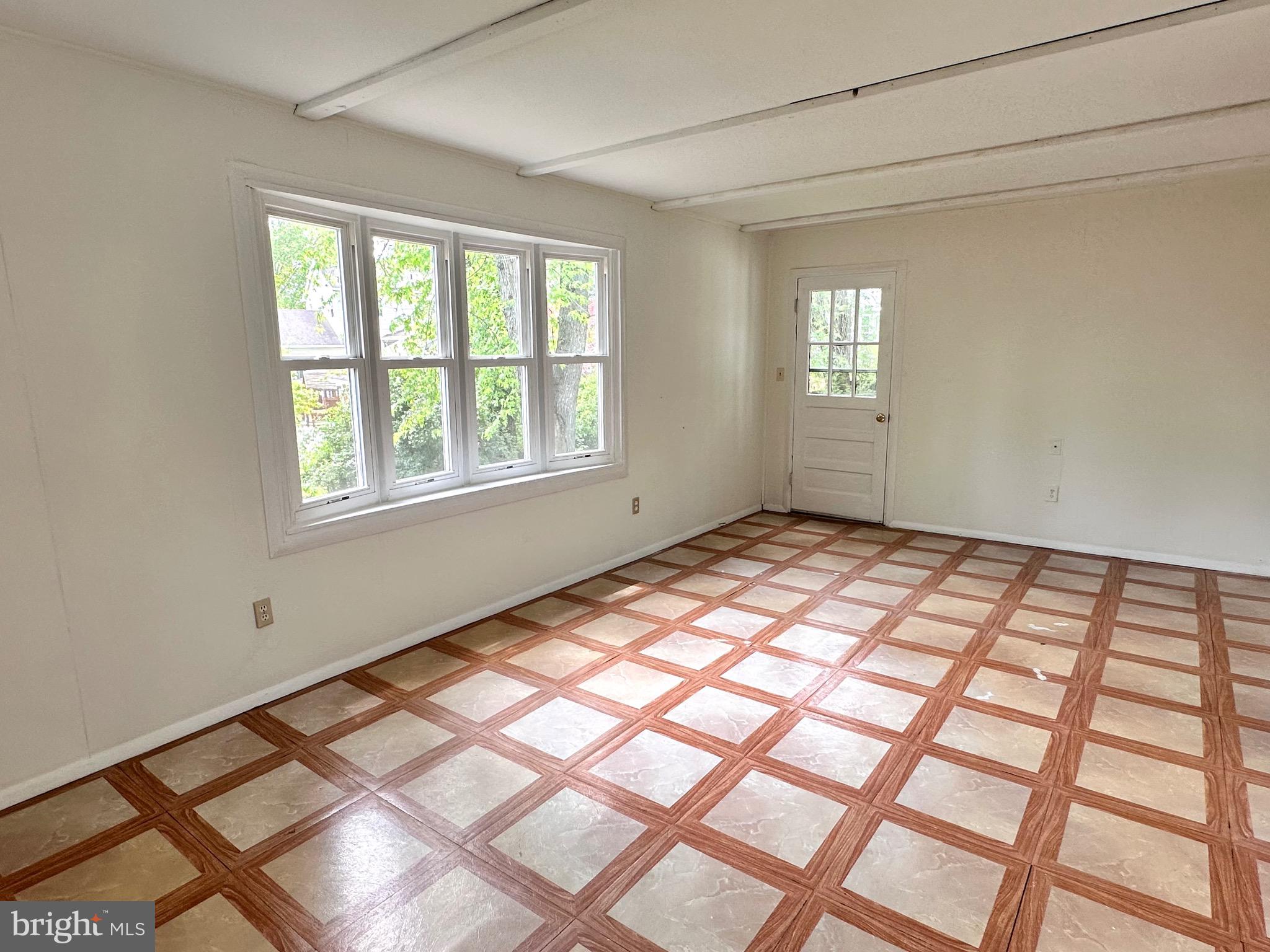 HAYFIELD FARM - Residential Lease