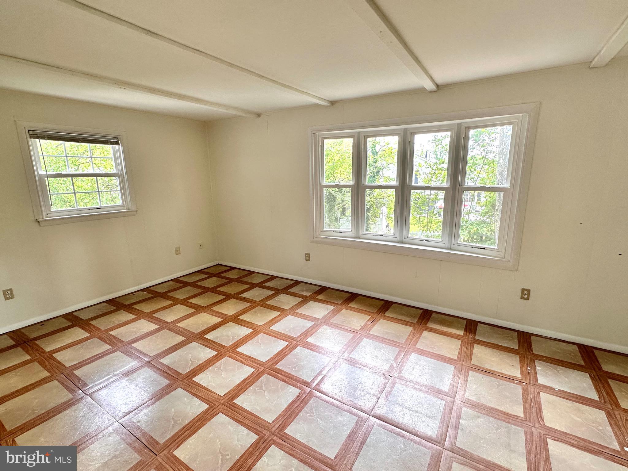 HAYFIELD FARM - Residential Lease