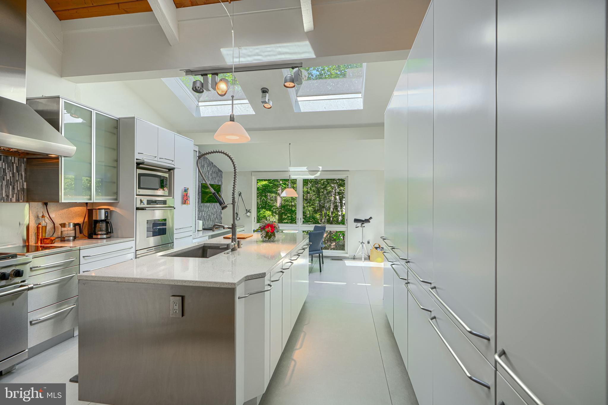 ROCKLAND - Residential