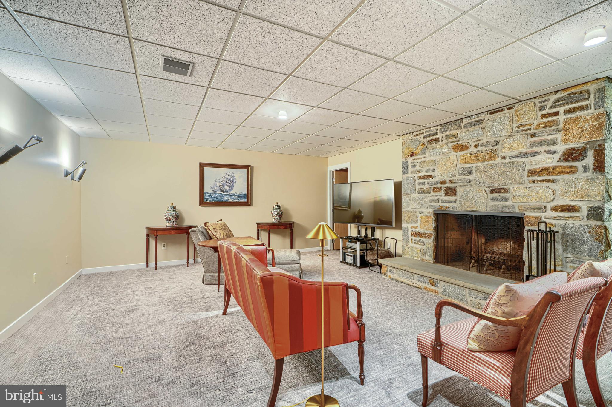 ROCKLAND - Residential