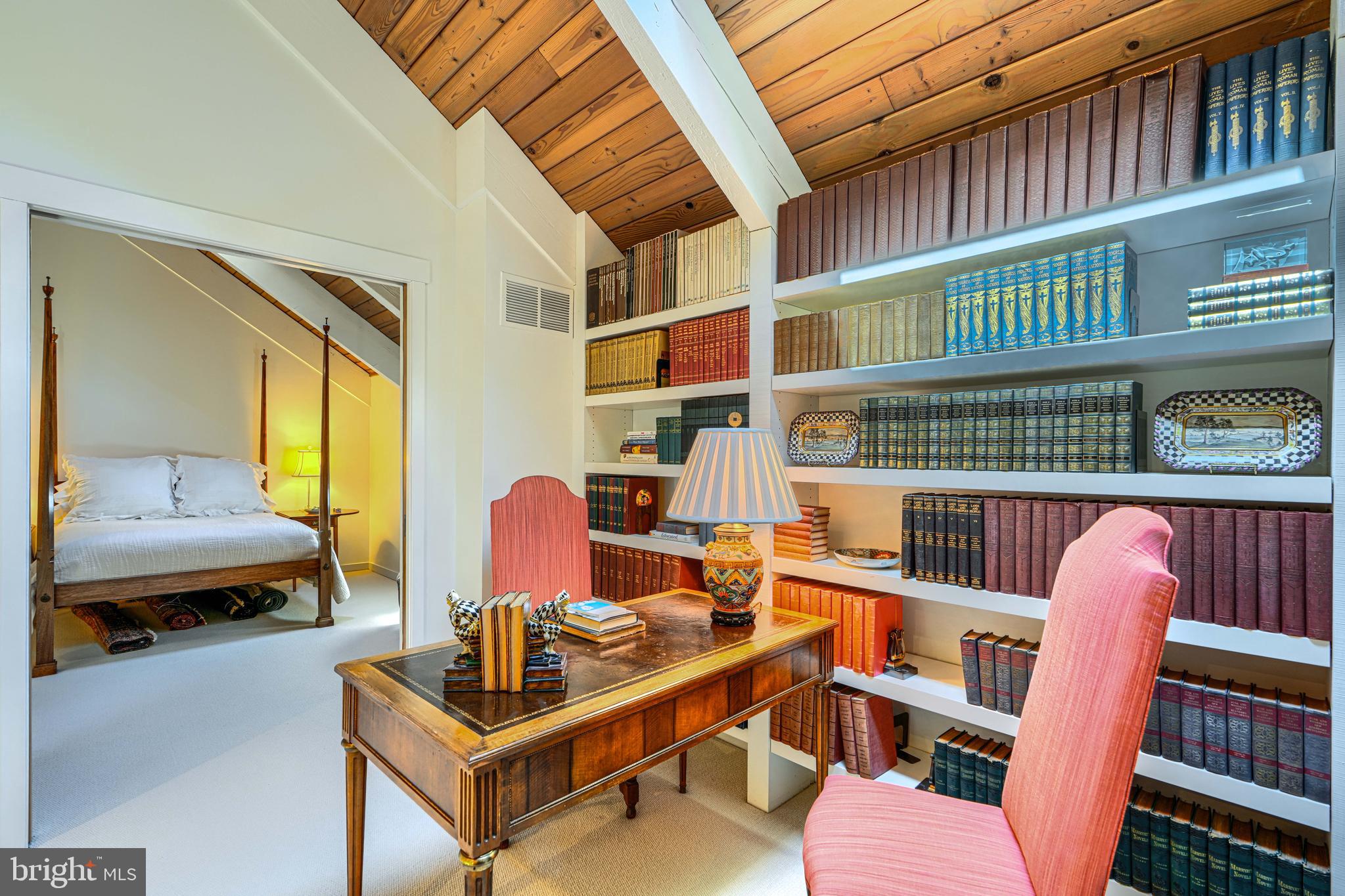 ROCKLAND - Residential