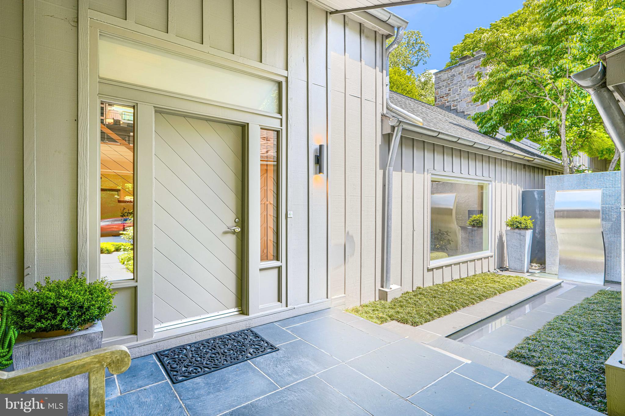ROCKLAND - Residential