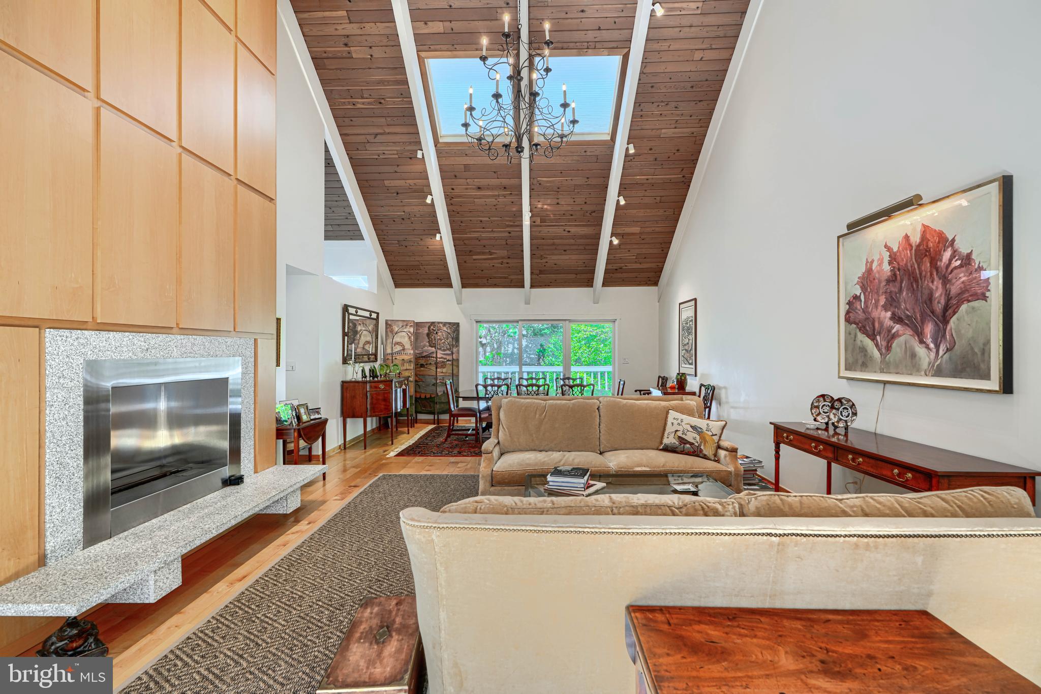 ROCKLAND - Residential