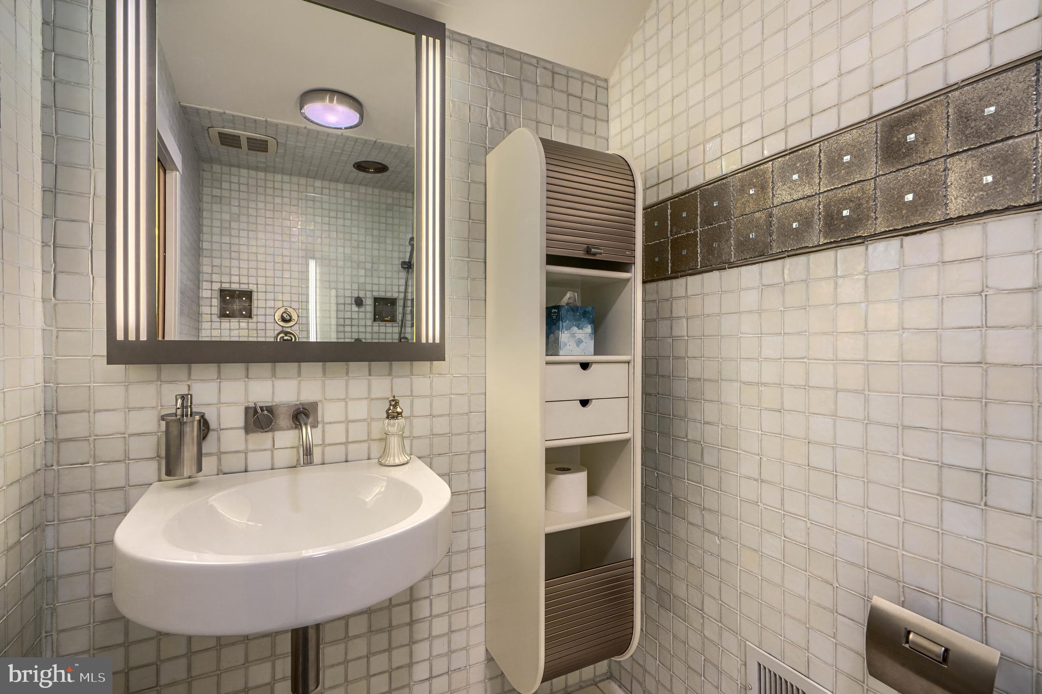 ROCKLAND - Residential