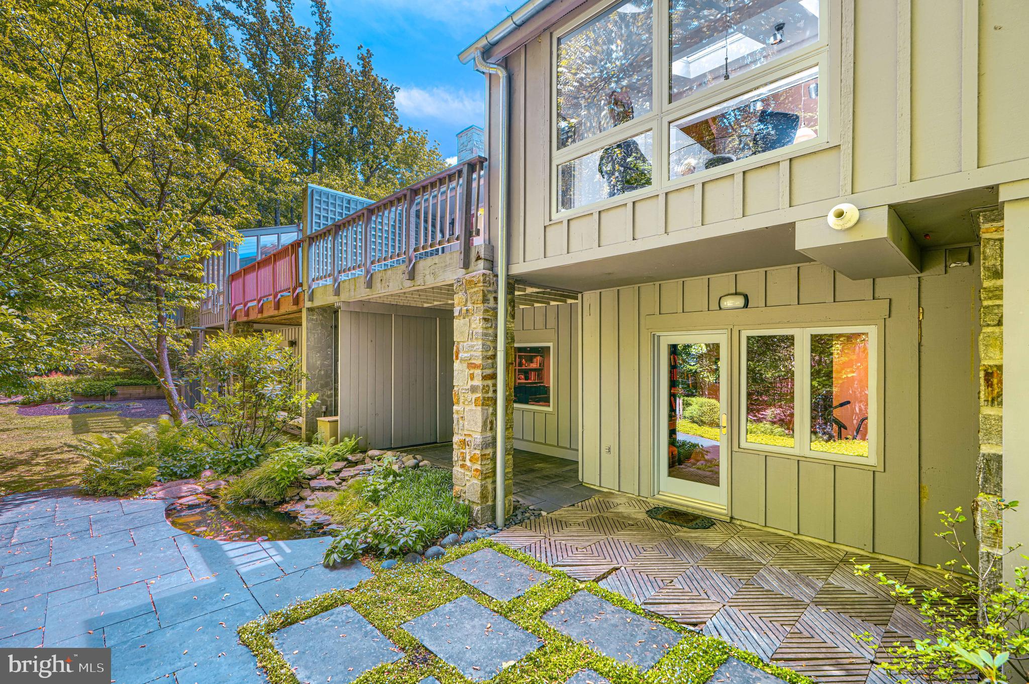 ROCKLAND - Residential