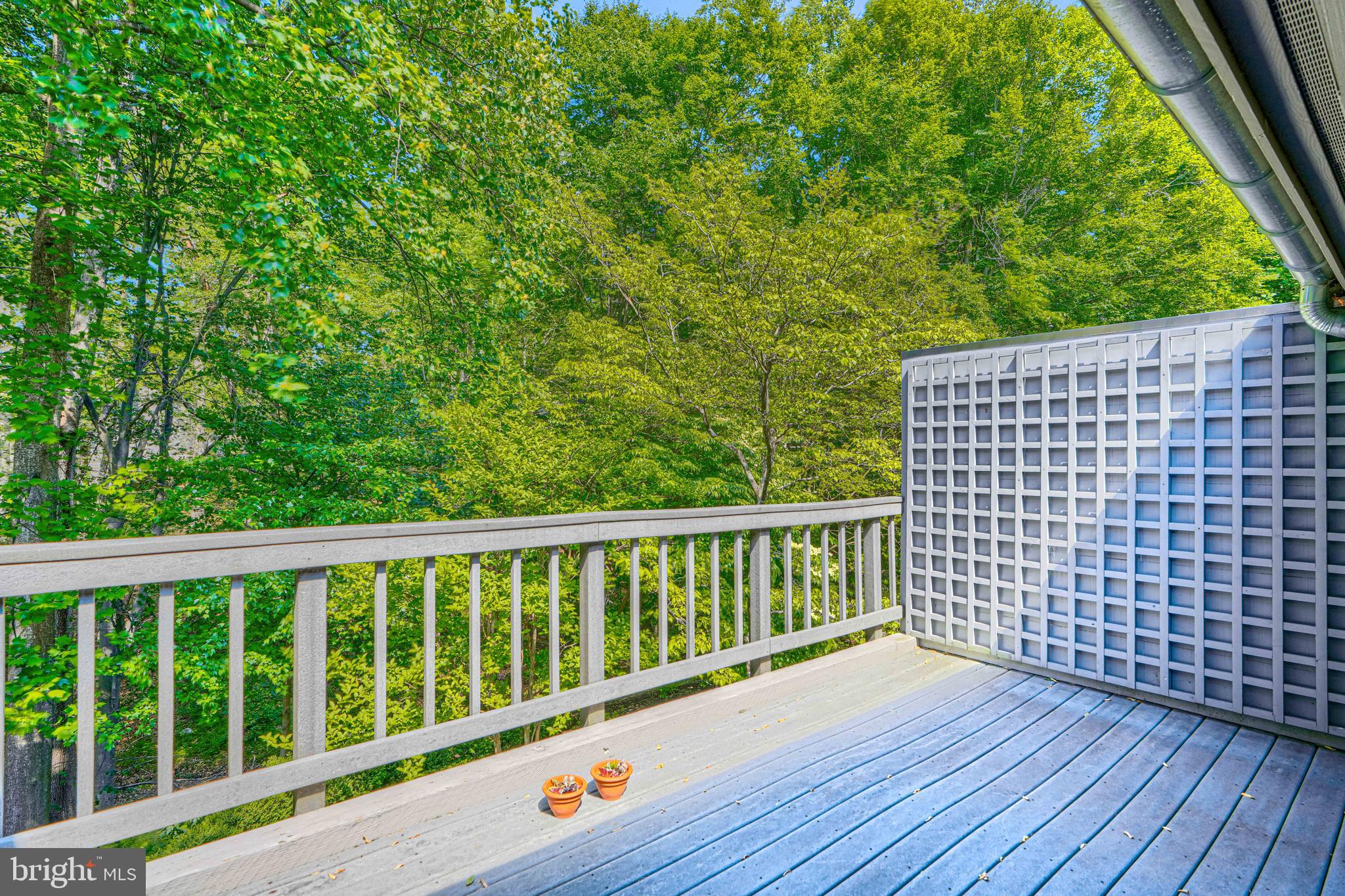 ROCKLAND - Residential