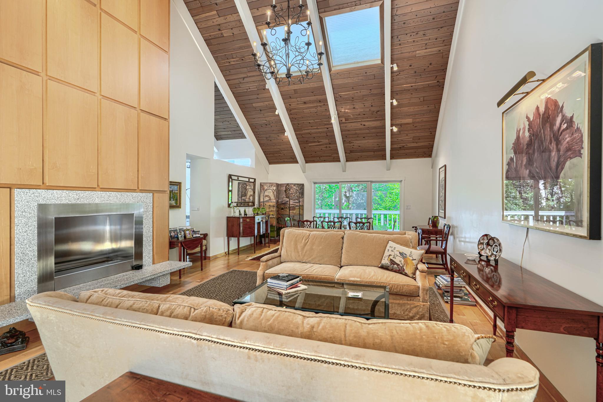 ROCKLAND - Residential
