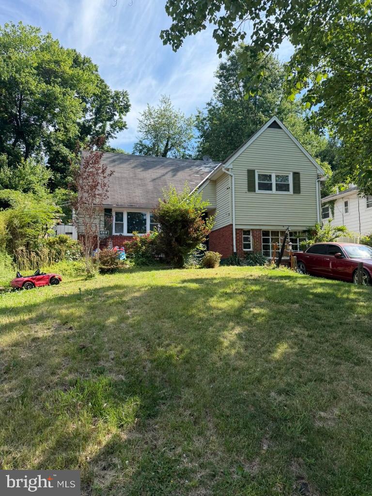 Nestled in the tranquil neighborhood of Riverdale, this home is close to 295 Baltimore Washington Pkwy (1/2 miles ), MARC, and close to upcoming PURPLE LINE and DC. The house is located a block from William Wirt Middle School and just minutes to the amenities children's playground and community center, public library, grocery stores, retail stores, and dining. AUCTION! Occupied property and inspections NOT available - sold as-is. No for sale sign. Contact with occupants is prohibited. No financed offers/bids as there is NO access. Property is being sold occupied with any and all occupants in AS IS/WHERE IS condition. Neither the seller nor the listing broker can verify the existence of any lease agreement, either written or verbal, nor any rental amount being paid, due or owing. Please DO NOT disturb the occupants. Access for inspections or other purposes is NOT available. Buyer is assuming ALL responsibility for any necessary eviction action. Do not email any offers as the property is being sold via auction and all bids are to be submitted online during auction period. The sale will be subject to a 5% buyers premium pursuant to the Auction Terms & Conditions (minimums may apply). All auction bids will be processed subject to seller approval. Property information provided is estimated and not guaranteed (this includes condo fee/bedroom/bathroom count). Cash bids only as you cannot access the unit.