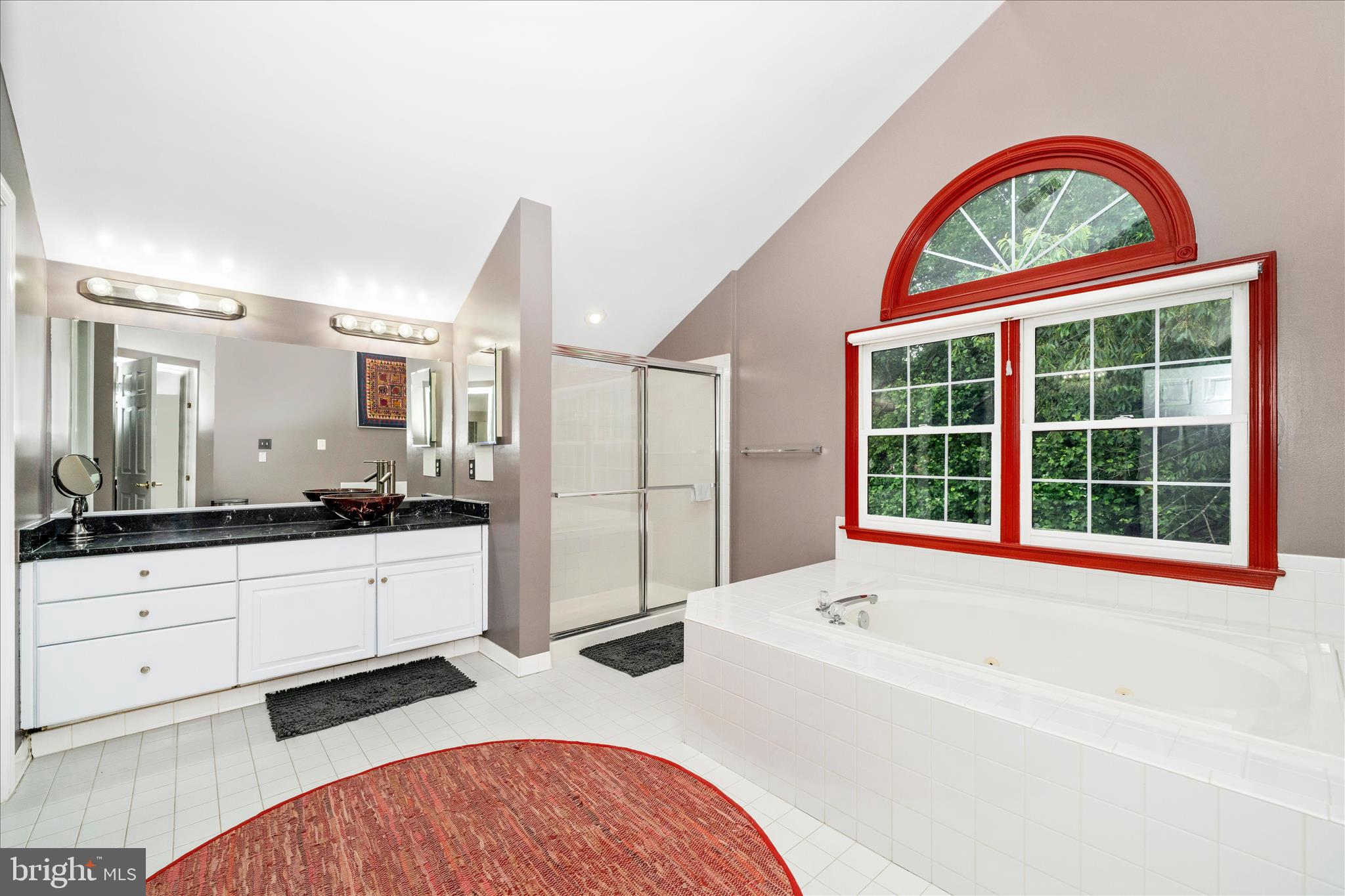SHERWOOD FOREST - Residential