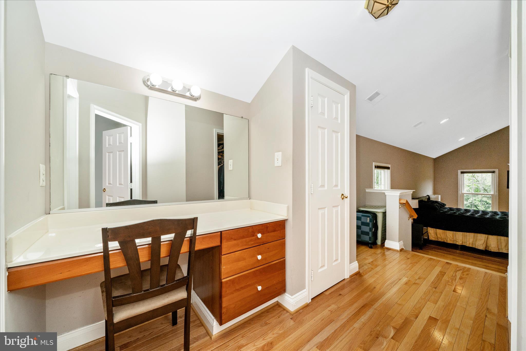 SHERWOOD FOREST - Residential